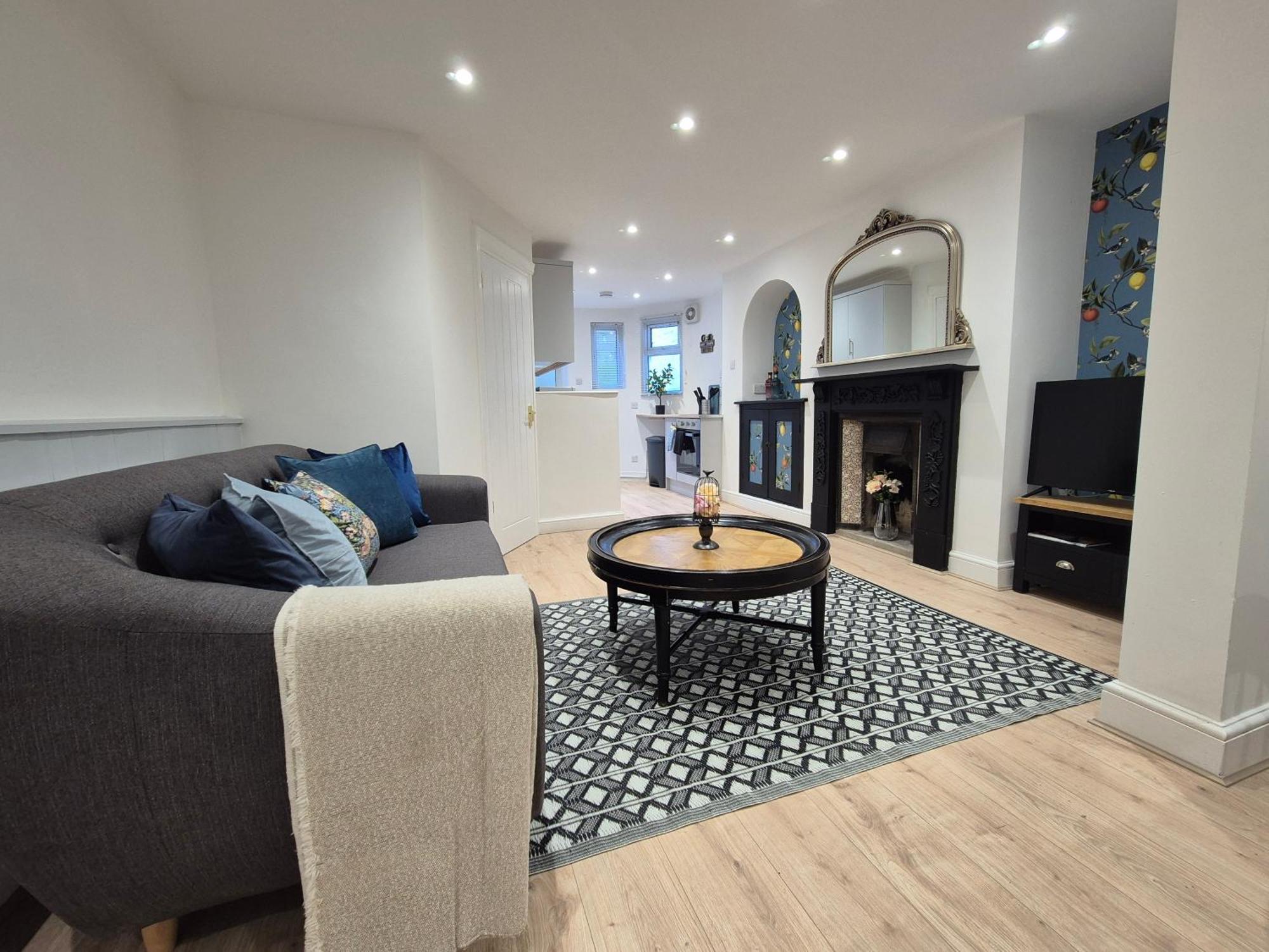 #26a Newly Refurbished Garden Portsmouth