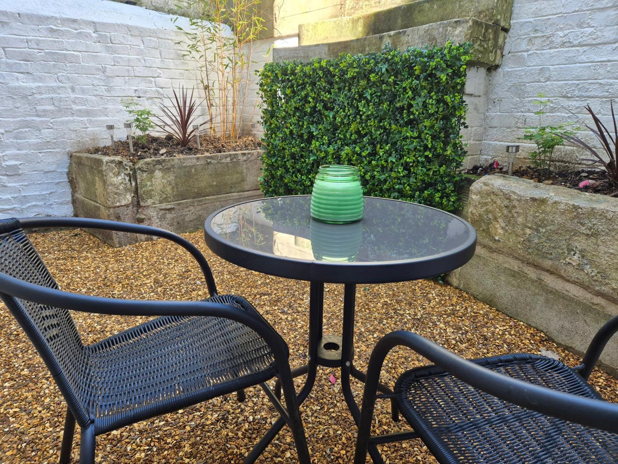 Apartment #26a Newly Refurbished Garden *