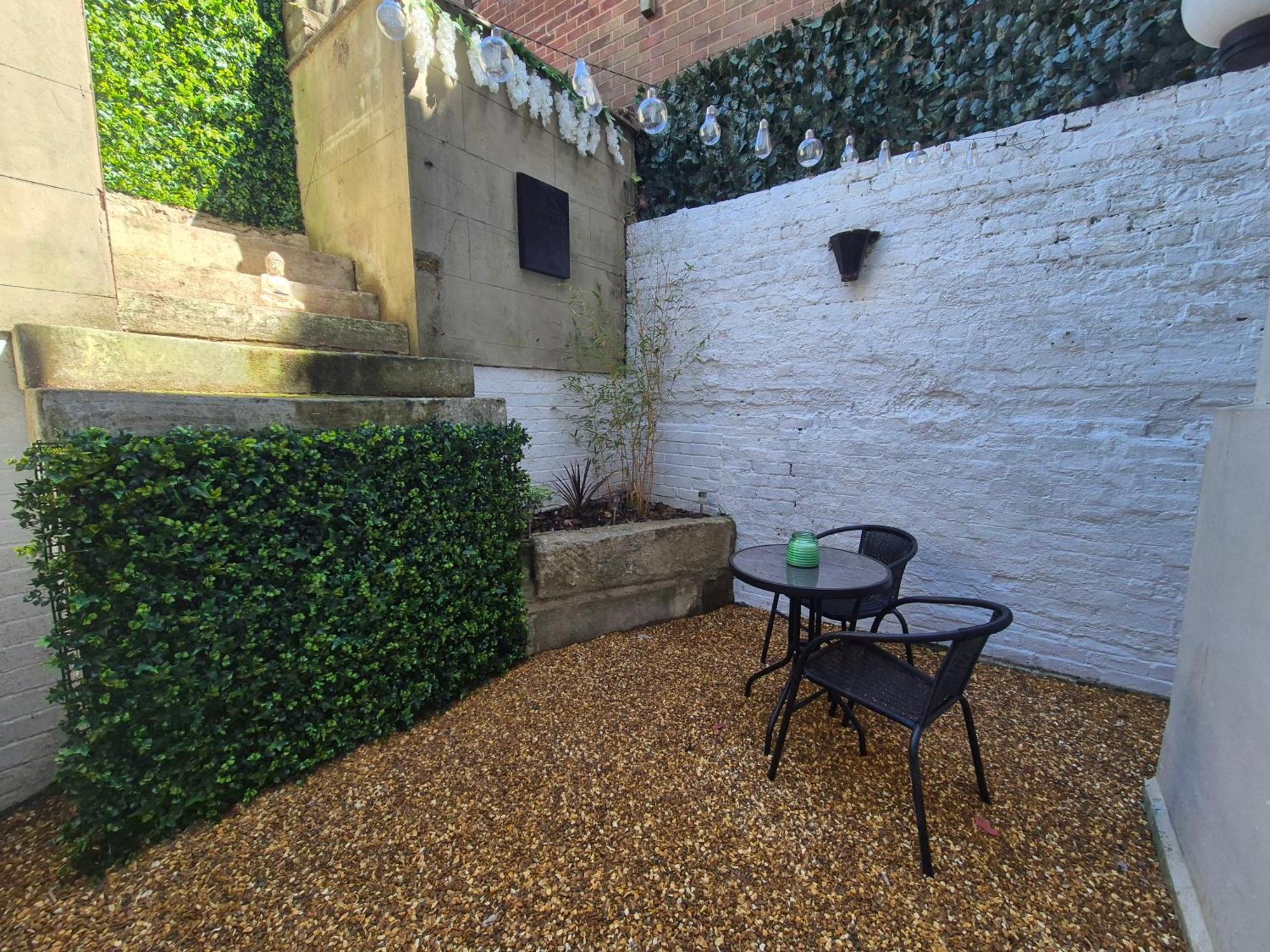 Apartment #26a Newly Refurbished Garden *