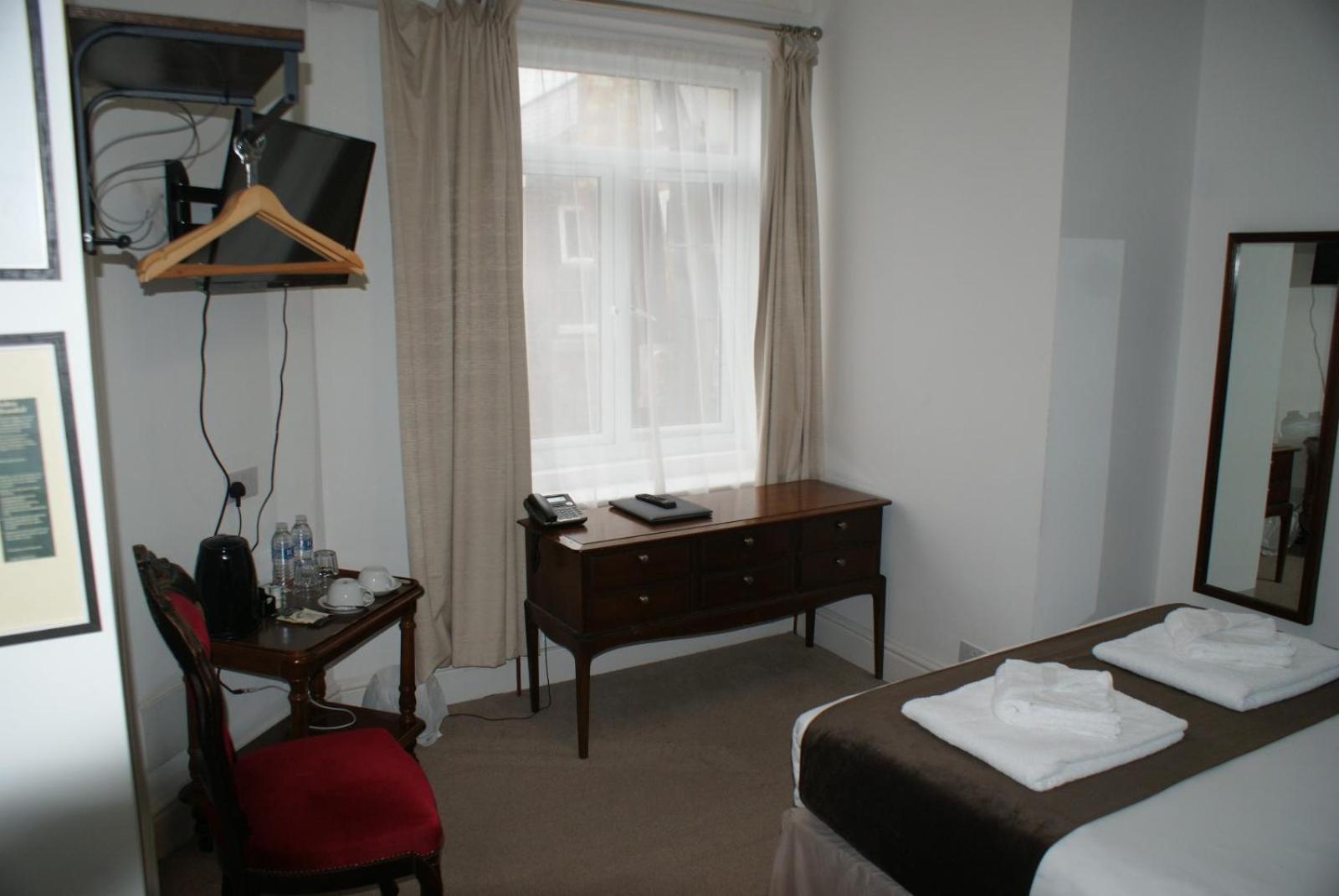 Keppels Head Hotel