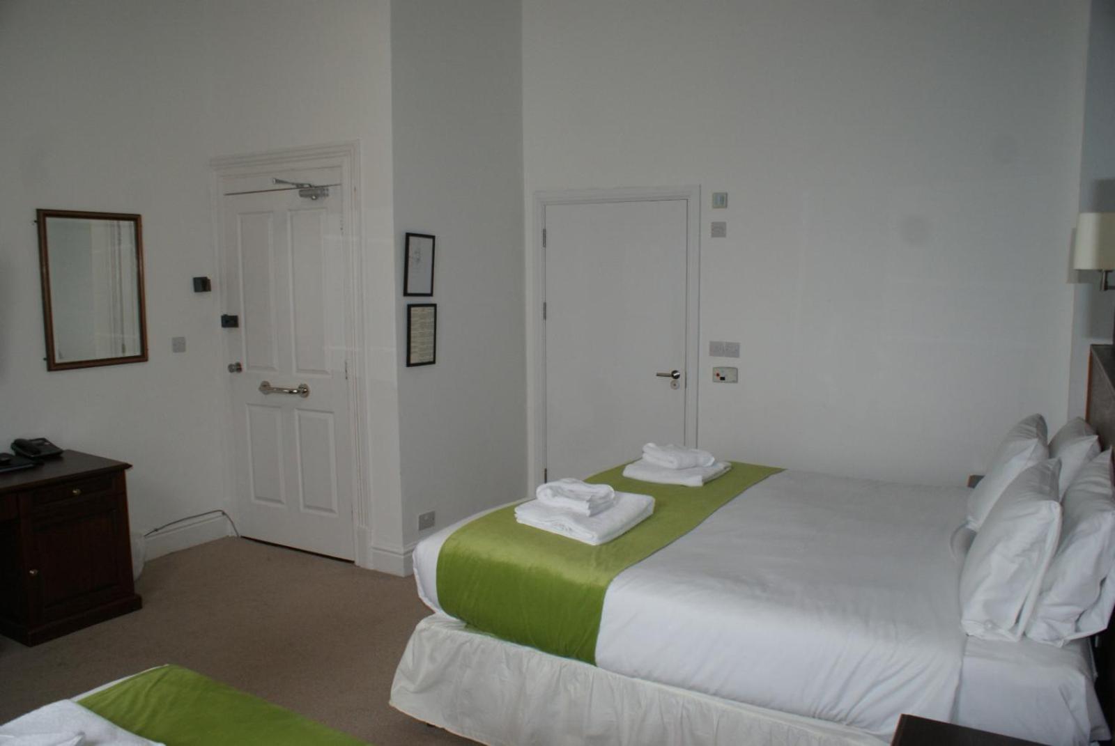 Hotel Keppels Head 3*