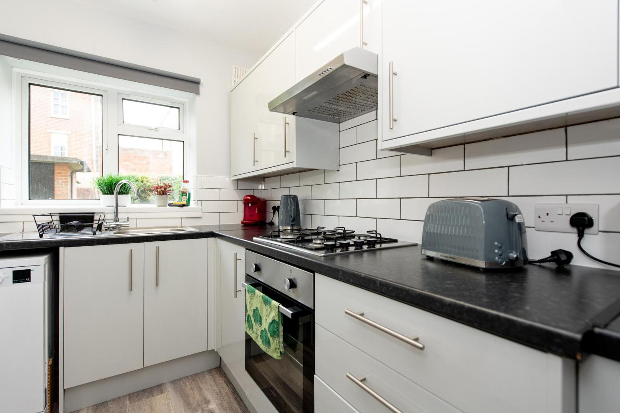 Solent Court Apartment
