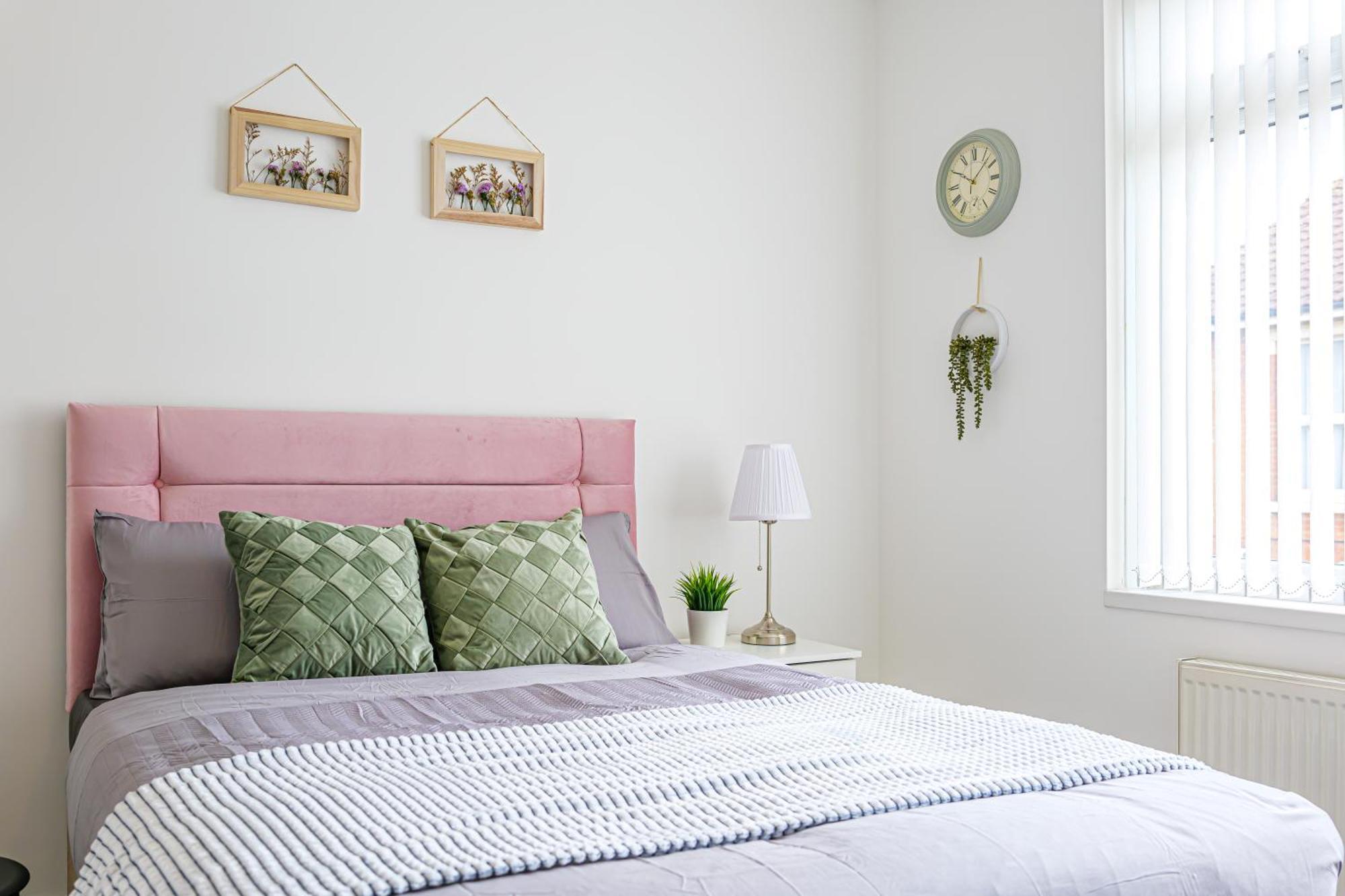 Luxury 4 Bedroom Southsea - Free Parking * Portsmouth
