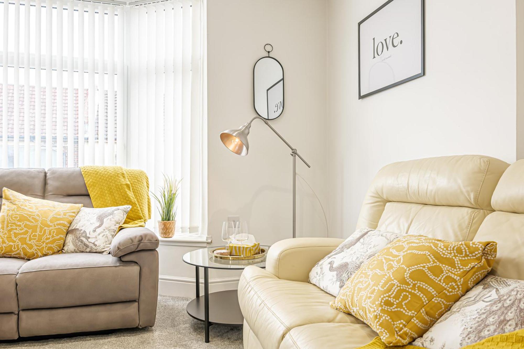 Apartment Luxury 4 Bedroom Southsea - Free Parking