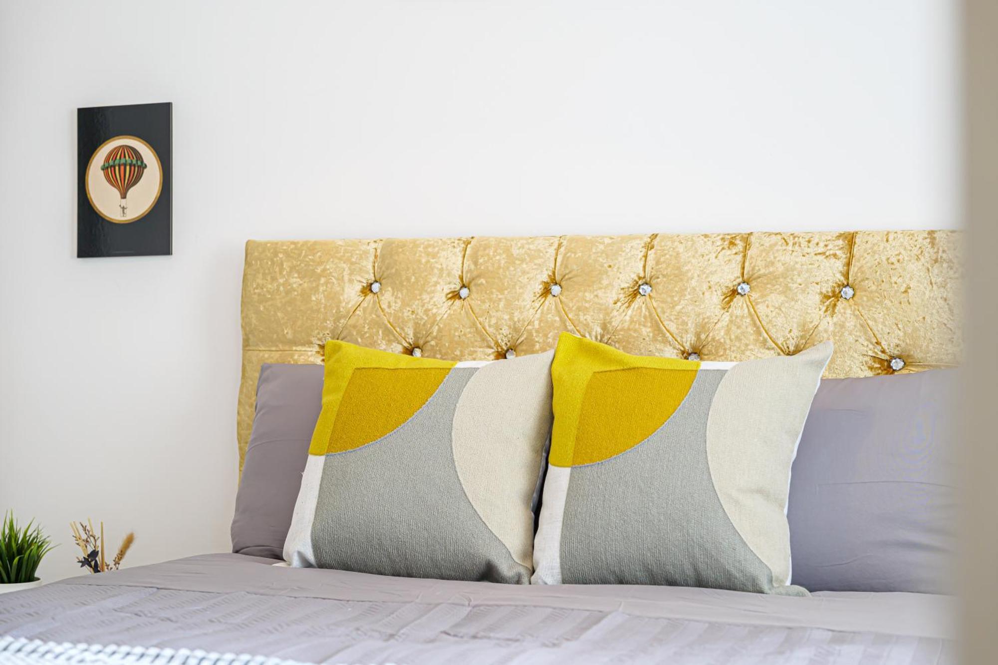 Apartment Luxury 4 Bedroom Southsea - Free Parking *