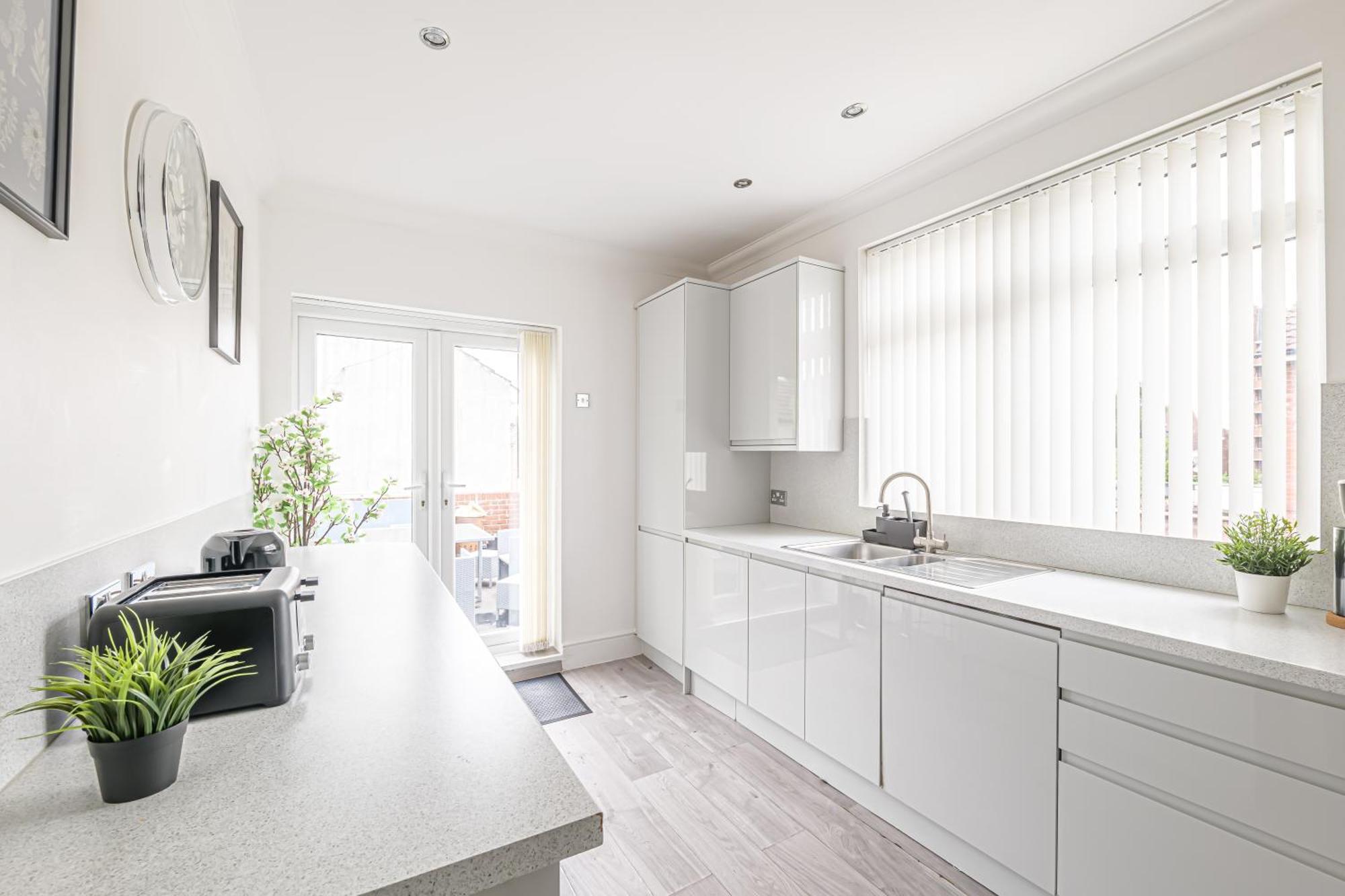 Apartment Luxury 4 Bedroom Southsea - Free Parking Portsmouth