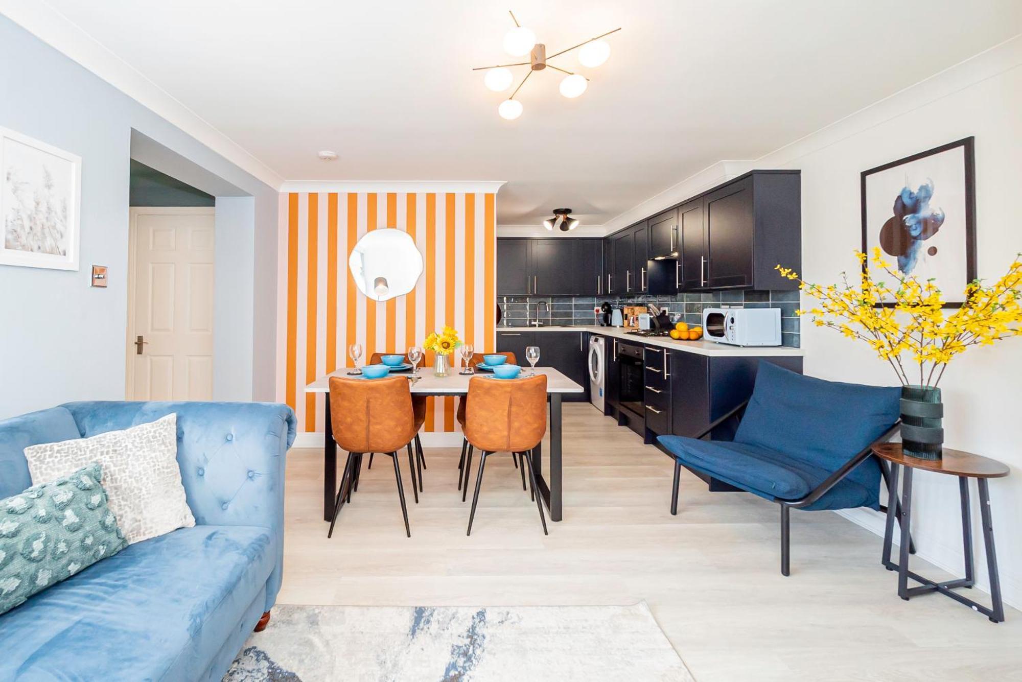 Bright & Breezy Apartment *