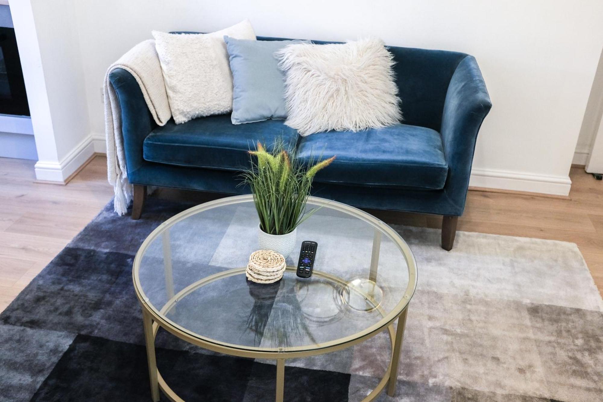 *newly Refurbished *central Apartment Portsmouth
