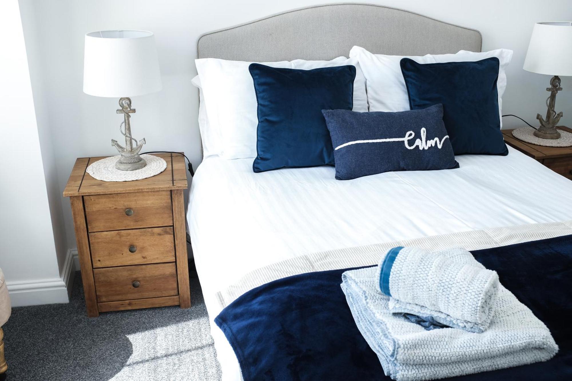 Apartment *newly Refurbished *central *
