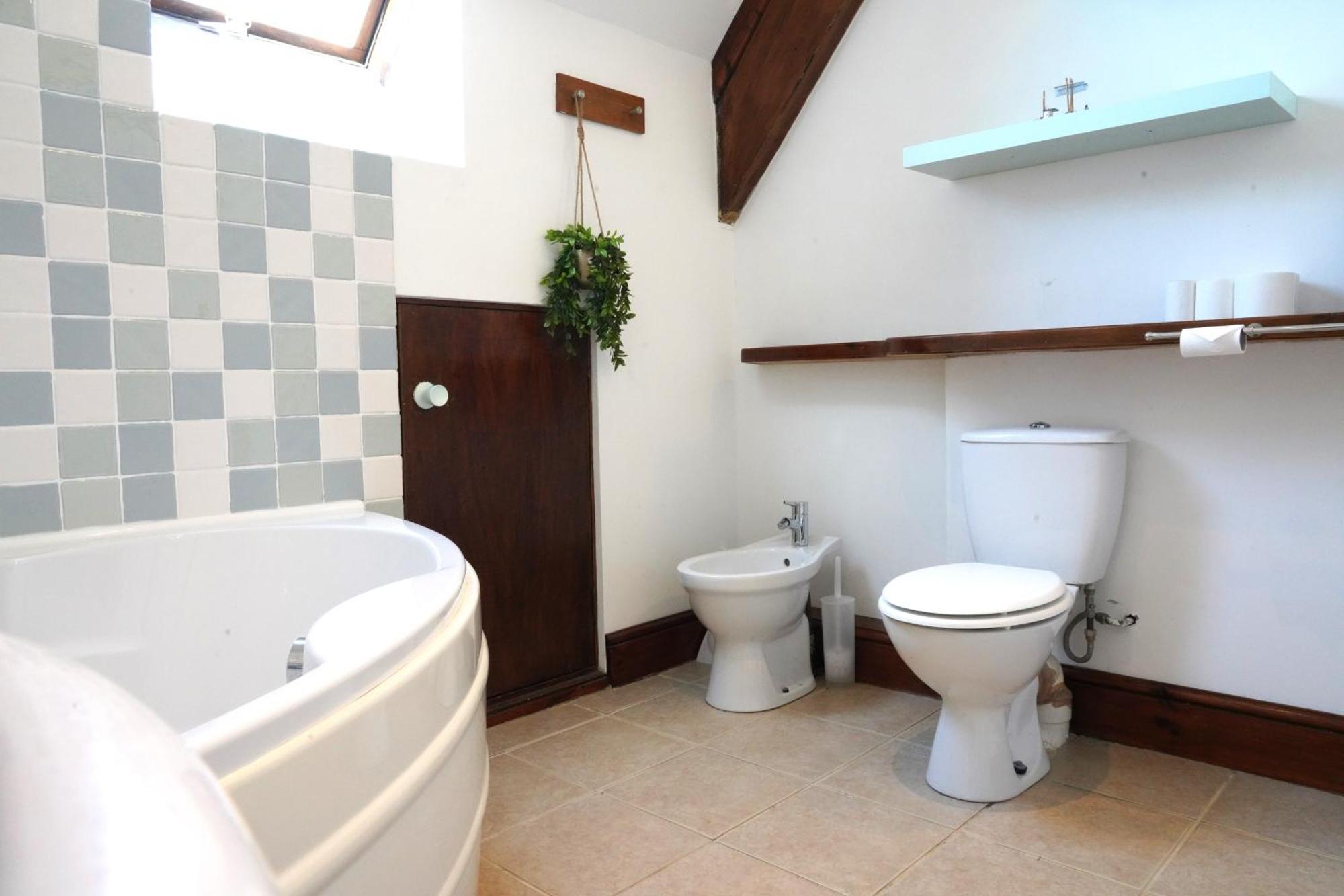 Apartment Spacious 4-bedroom Penthouse Sleeps 8 - Great View And Free Parking Portsmouth