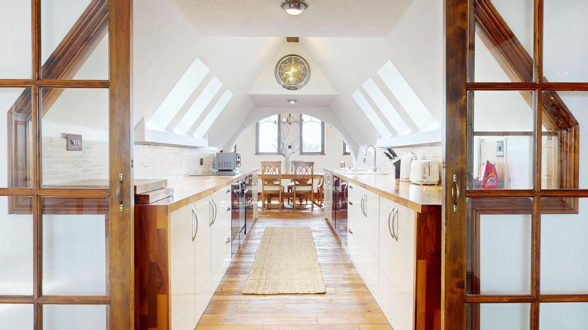Apartment Spacious 4-bedroom Penthouse Sleeps 8 - Great View And Free Parking Portsmouth