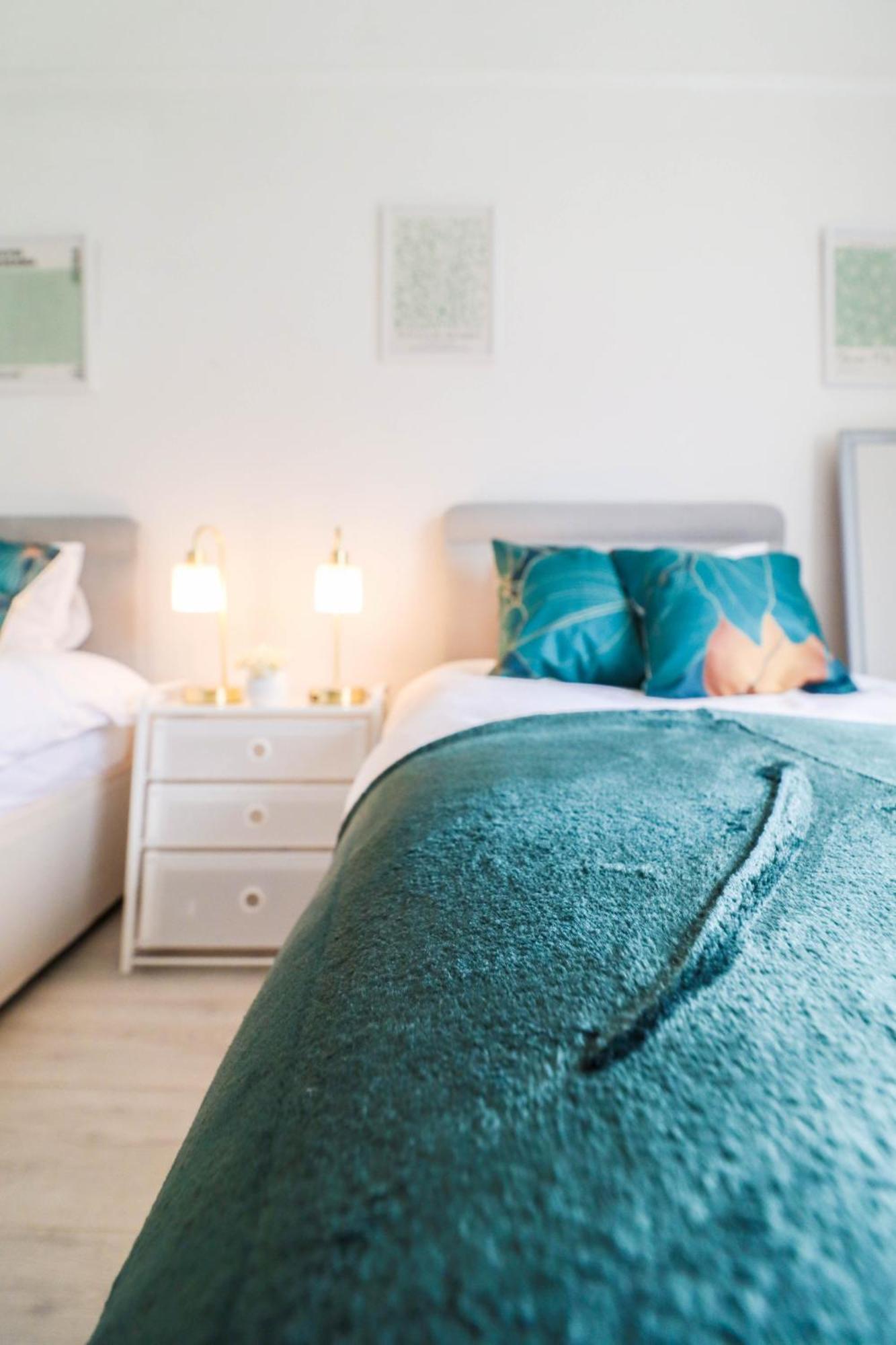 Recently Redecorated 4-bedroom With Free Wifi Apartment Portsmouth