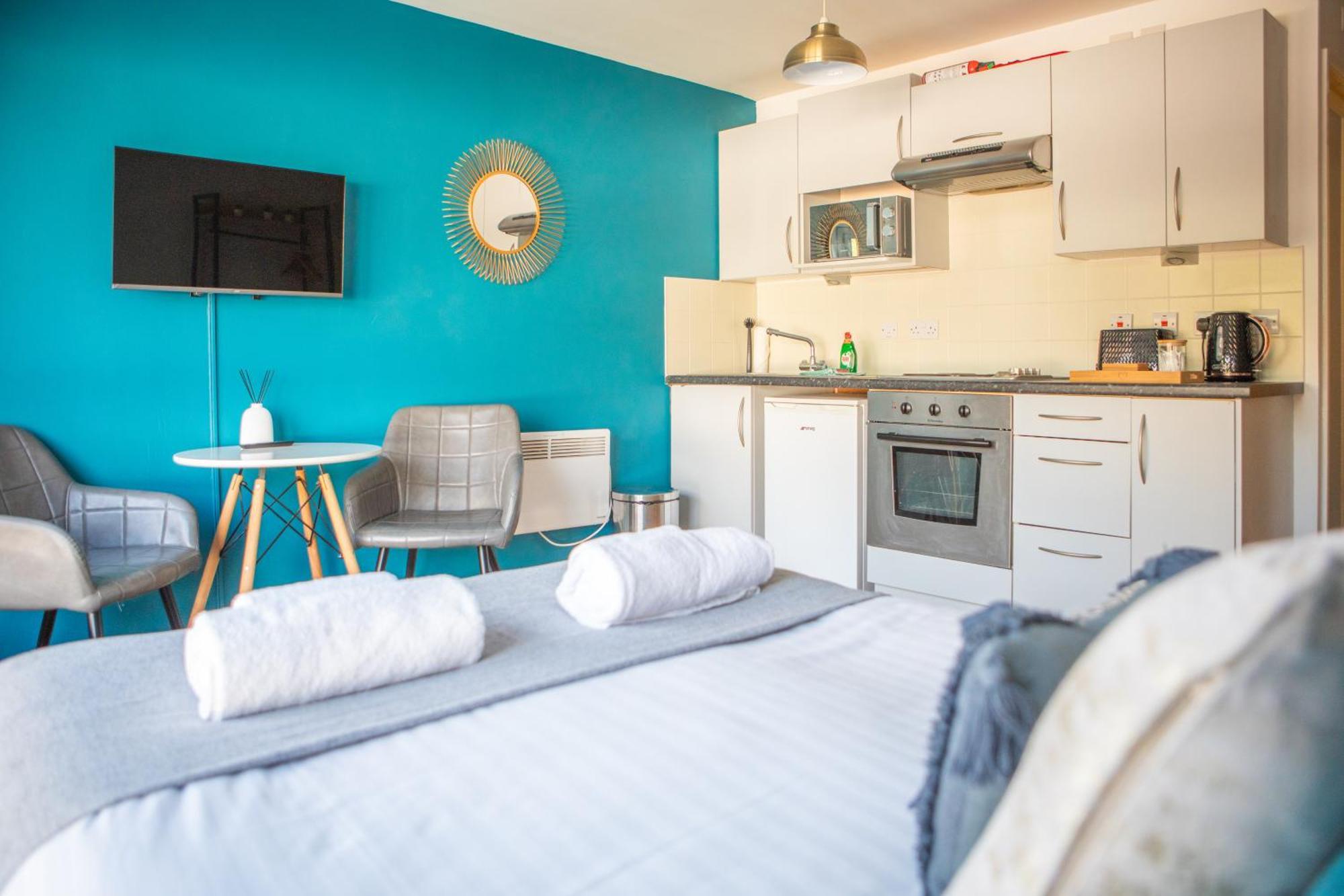 Stylish City Studio, In Gunwharf! * Portsmouth