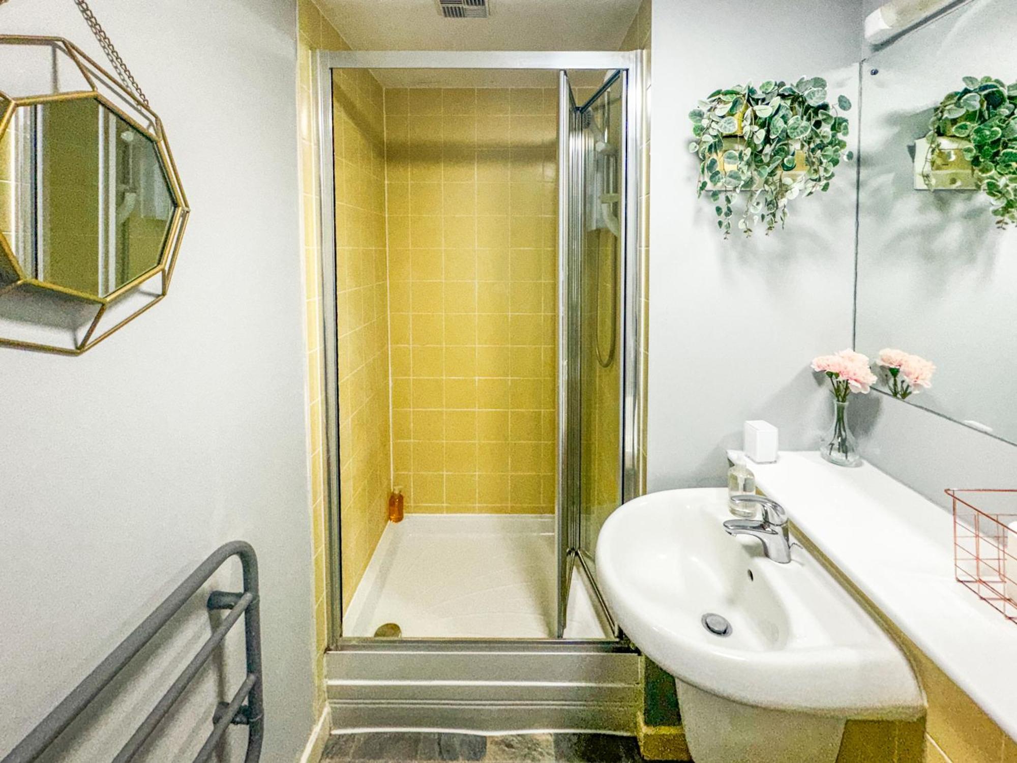 Apartment Stylish City Studio, In Gunwharf! *