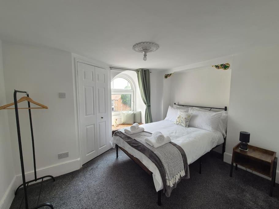 Apartment #26c 2 Bed *