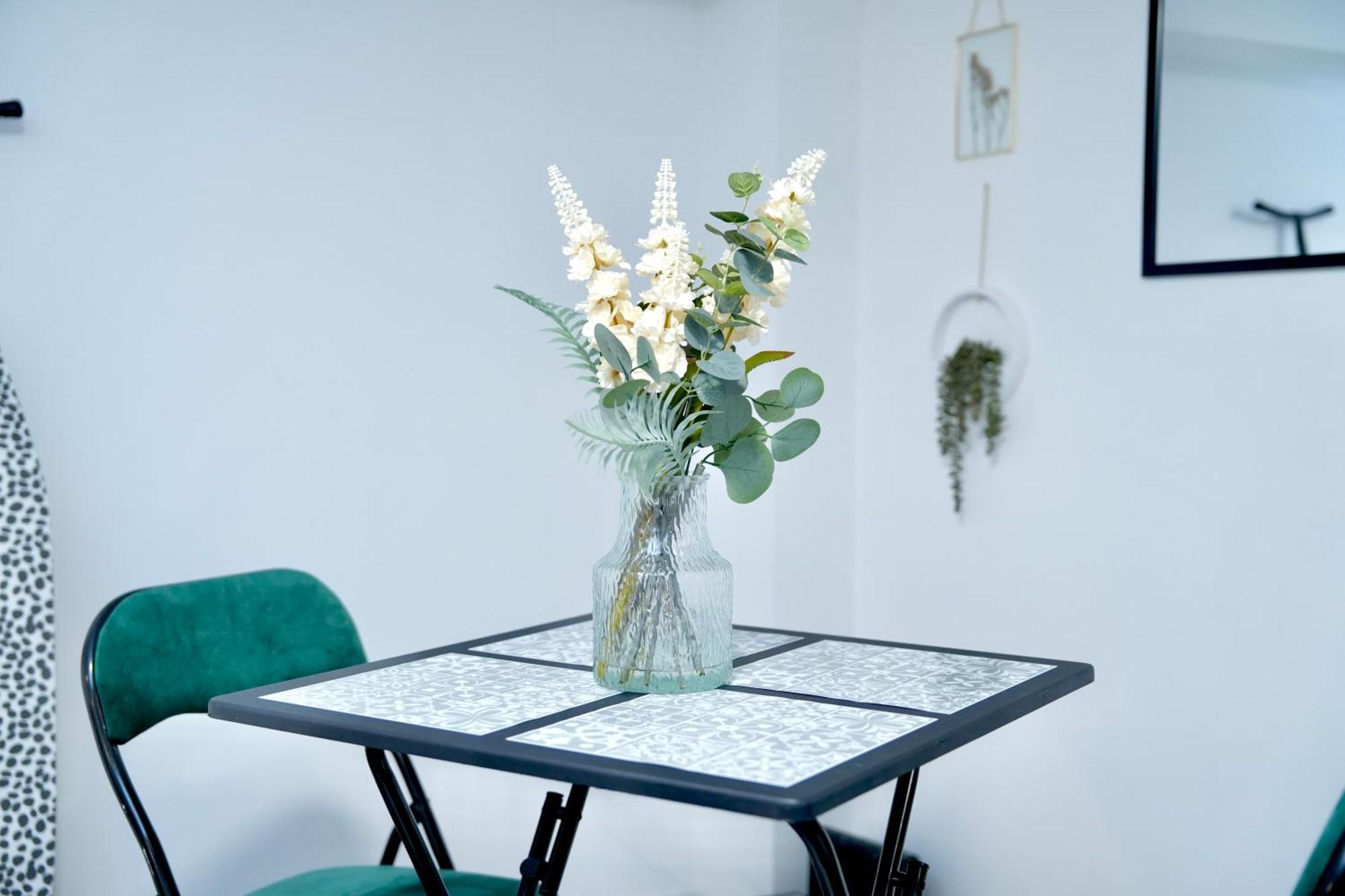 Luxury Flats In Southsea - Free Parking Apartment *