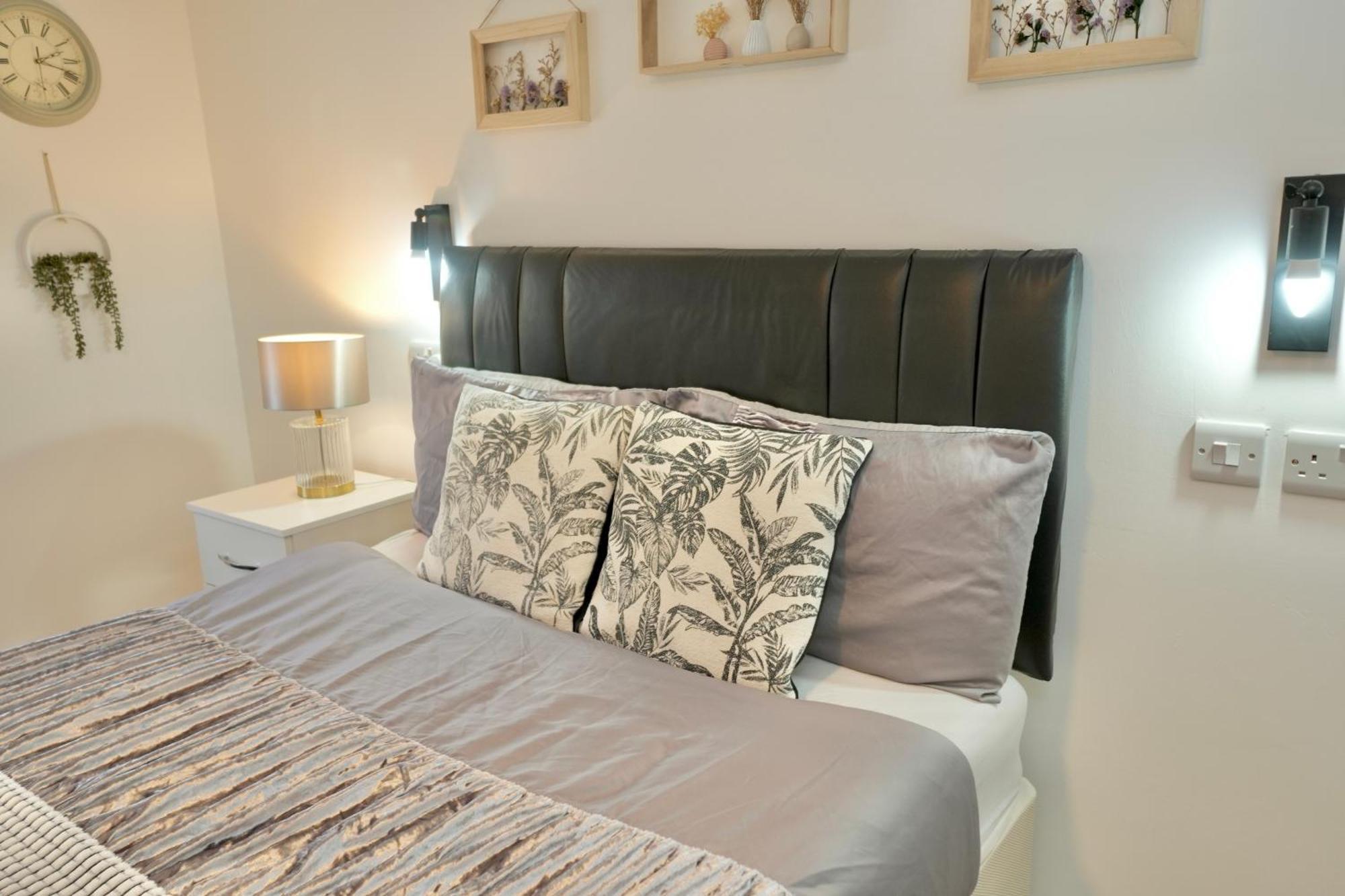 Luxury Flats In Southsea - Free Parking Portsmouth