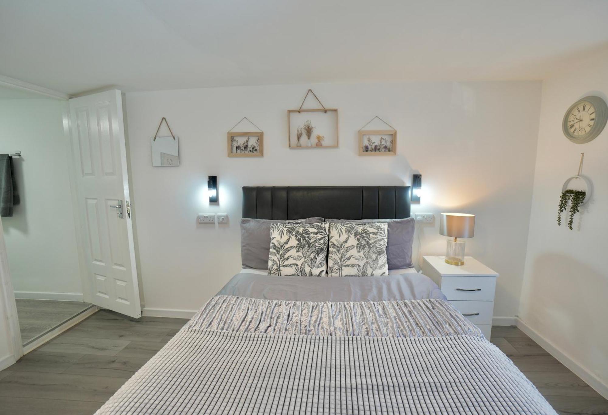 Luxury Flats In Southsea - Free Parking Apartment Portsmouth