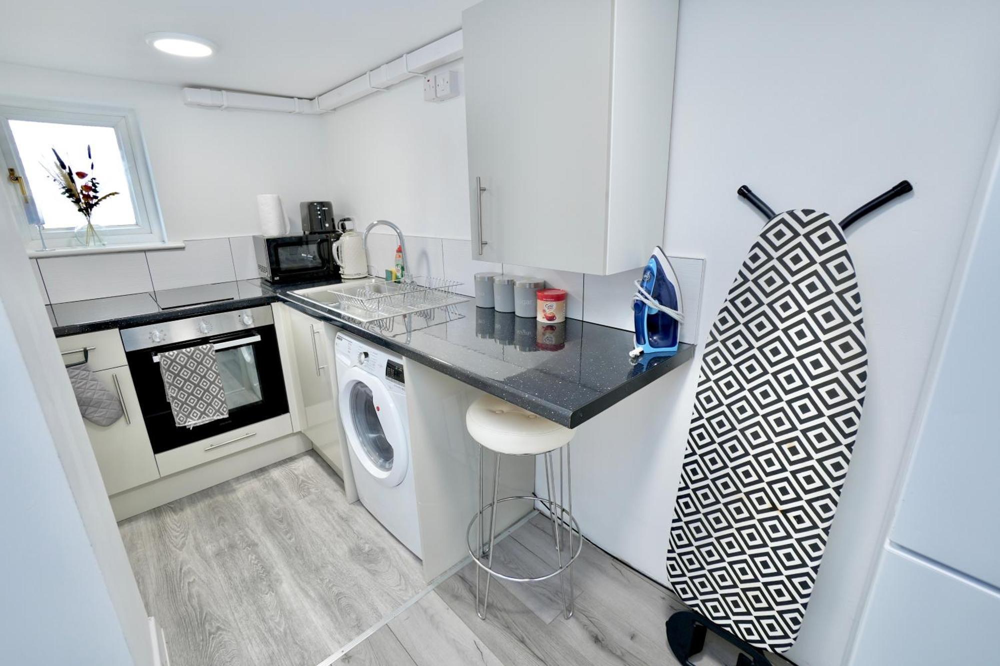 Luxury Flats In Southsea - Free Parking Apartment Portsmouth