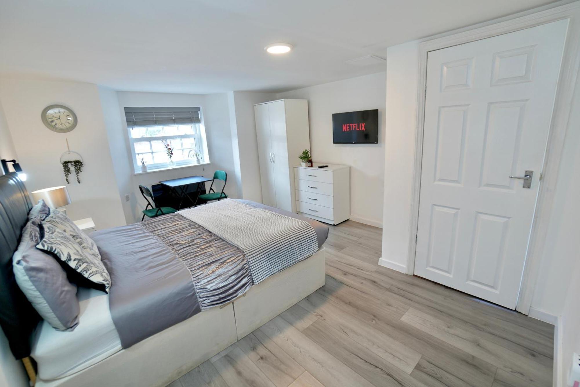 Luxury Flats In Southsea - Free Parking Apartment Portsmouth