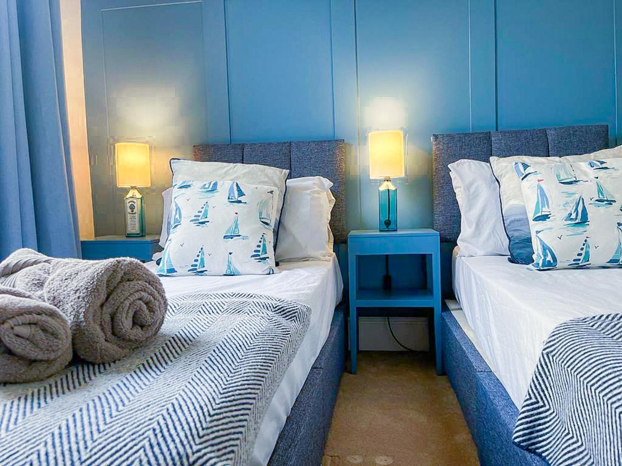 Blue Puffin Stays: Spacious 3-bed Townhouse With Free Parking * Portsmouth