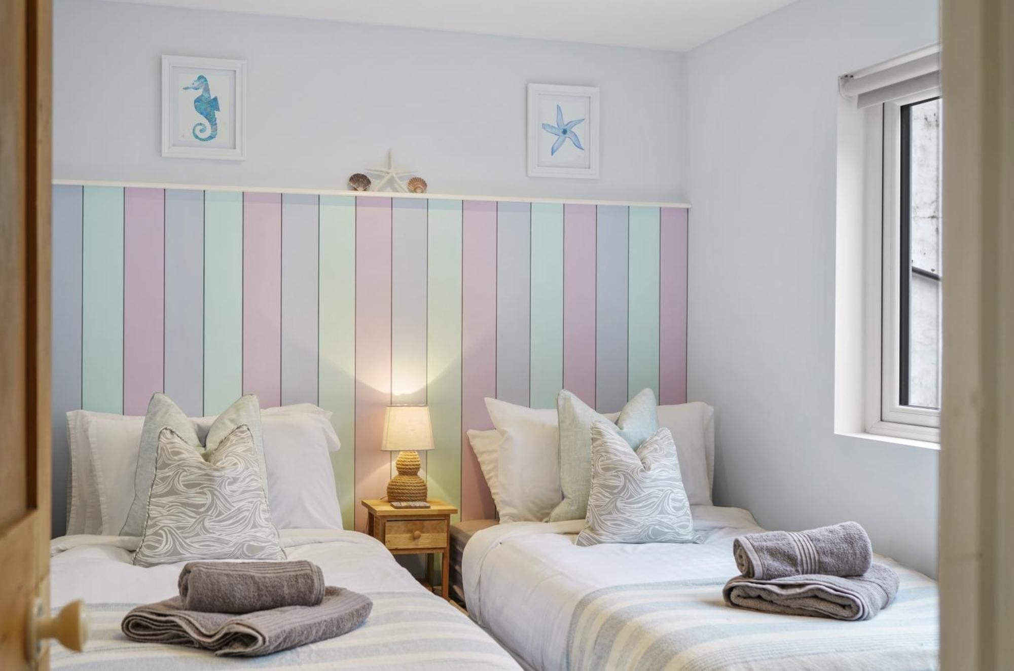 Holiday home Blue Puffin Stays: Spacious 3-bed Townhouse With Free Parking *