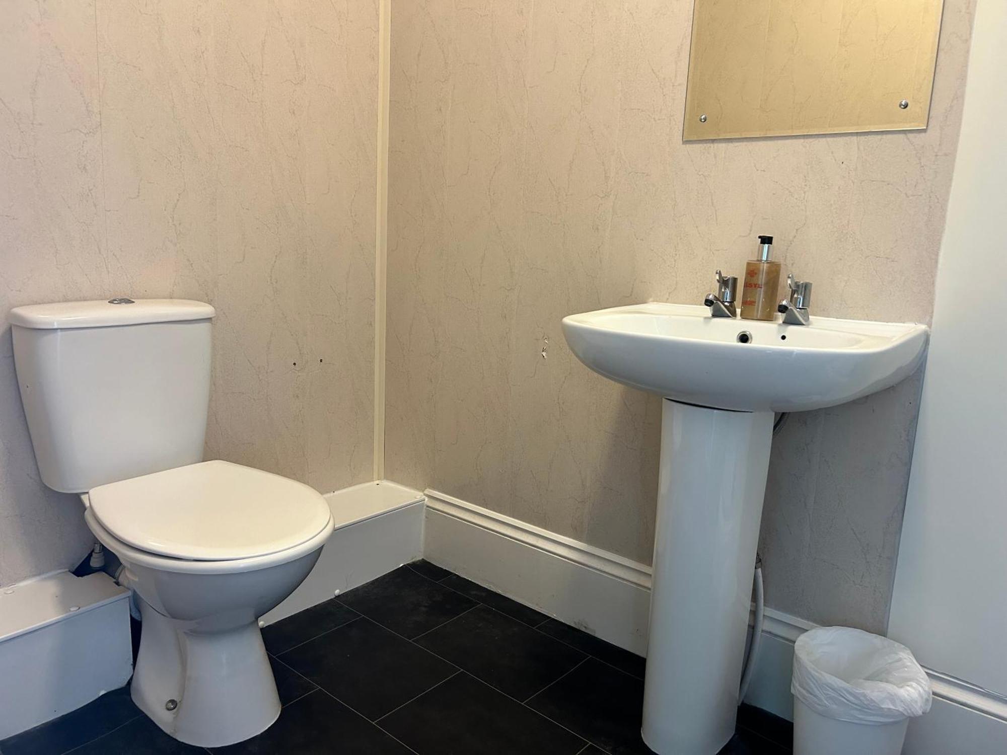 Aparthotel Clarence Quarters Self-catering *