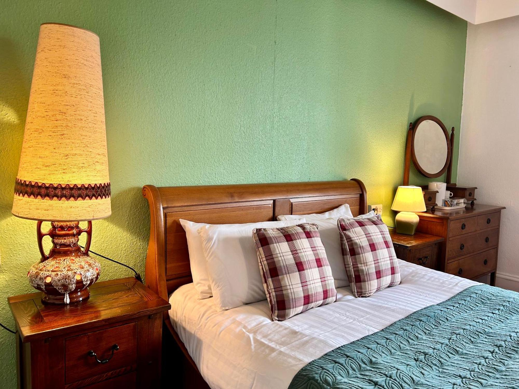 Aparthotel Clarence Quarters Self-catering *