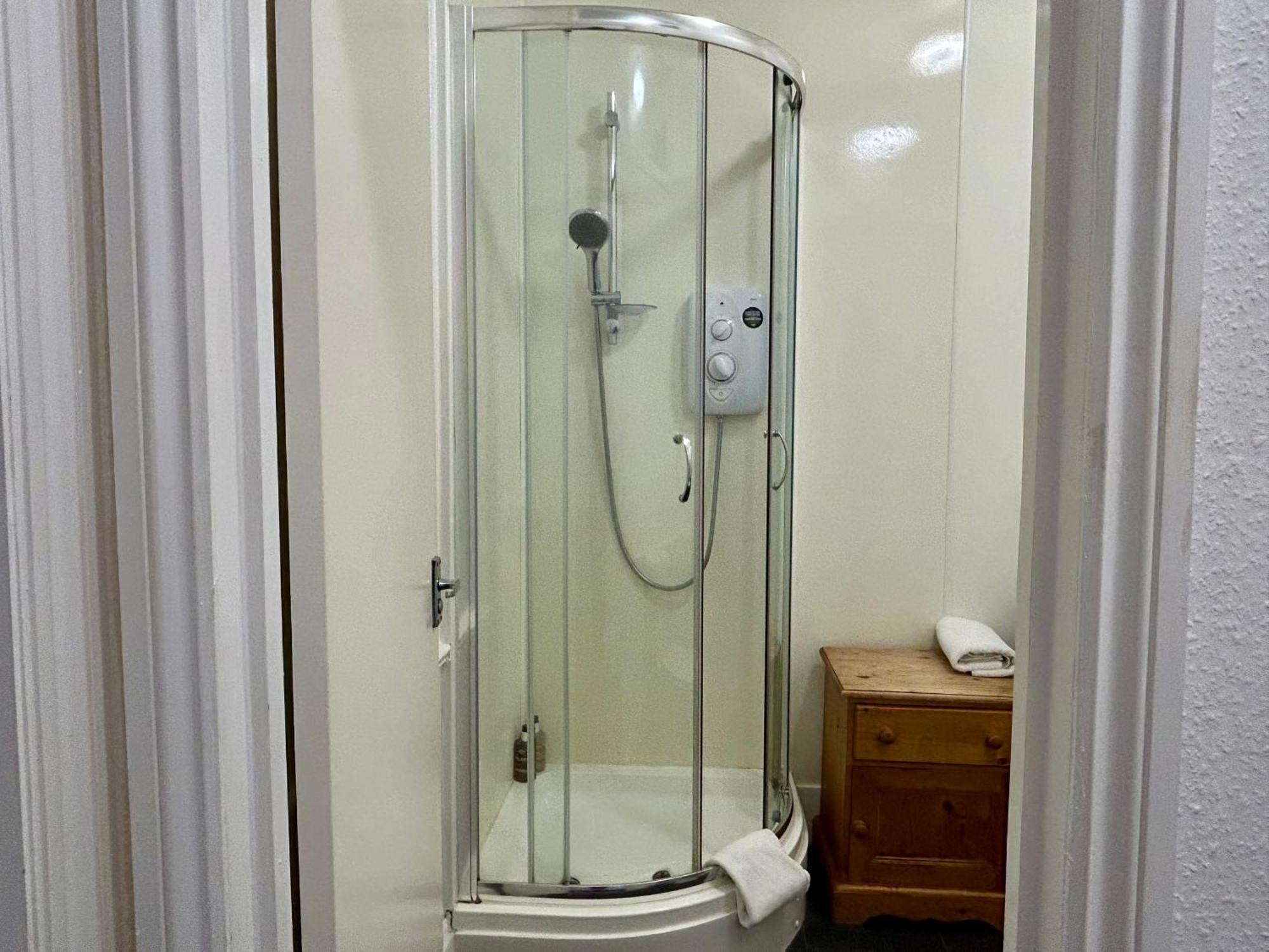 Aparthotel Clarence Quarters Self-catering *