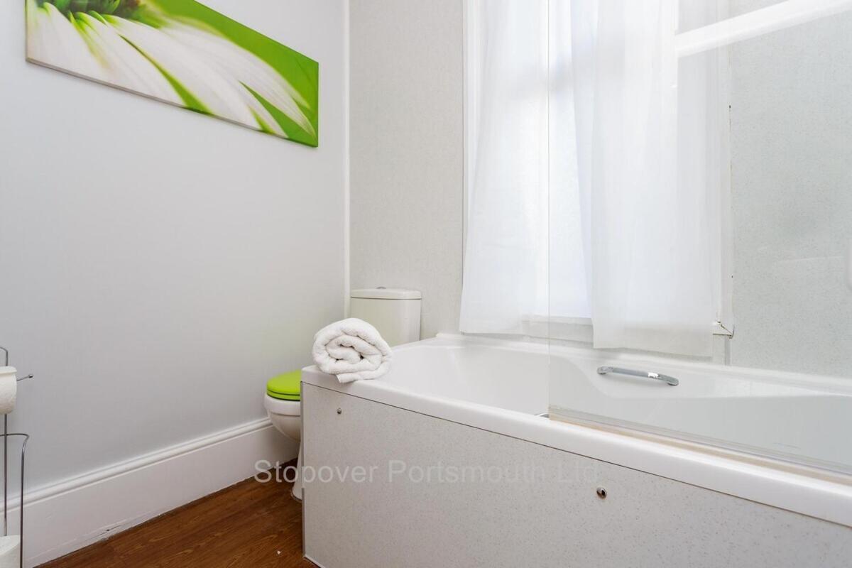 Apartment Stopover At Orchard Light And Cosy *