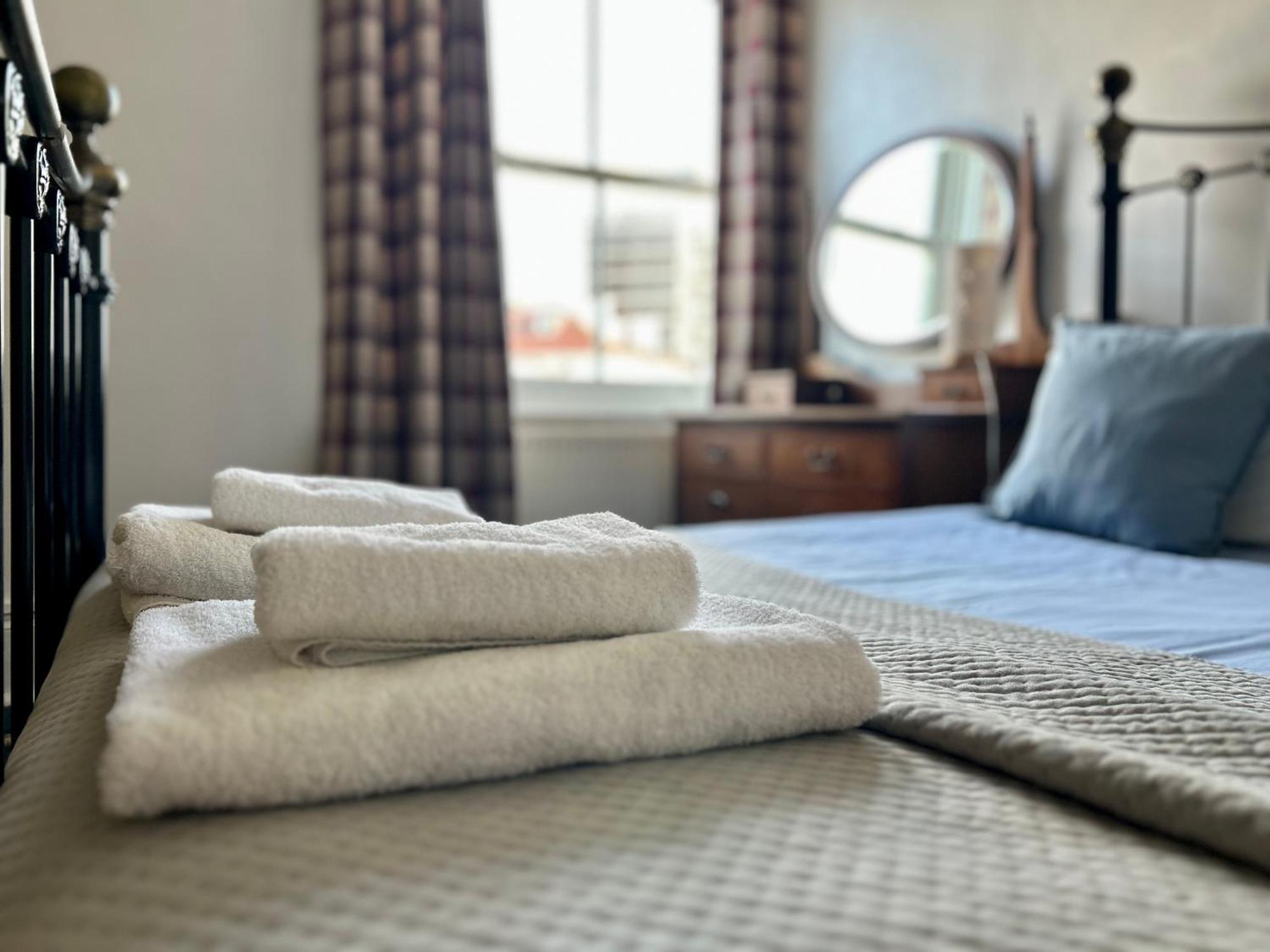 Aparthotel Clarence Quarters Self-catering *