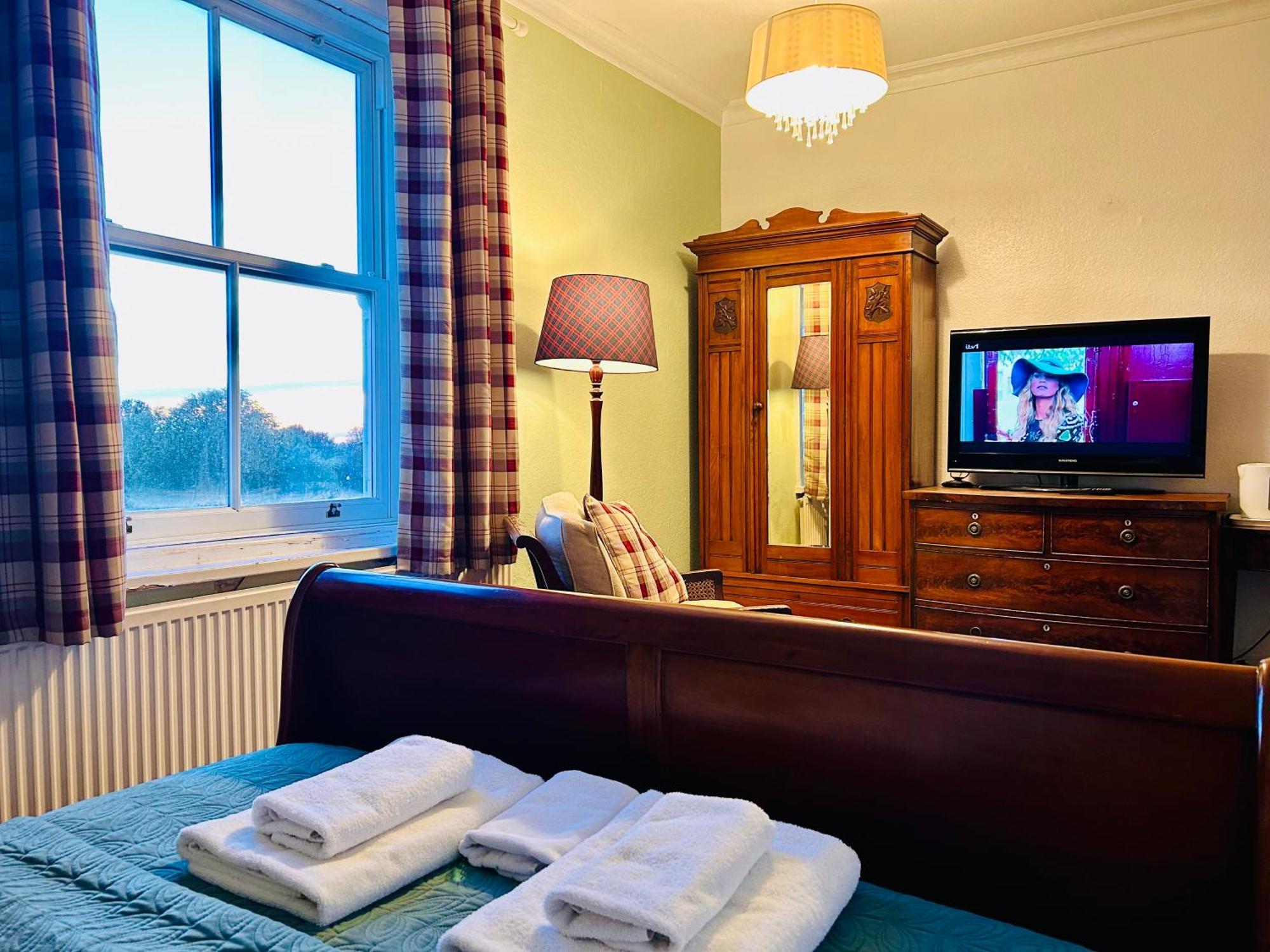 Clarence Quarters Self-catering * Portsmouth