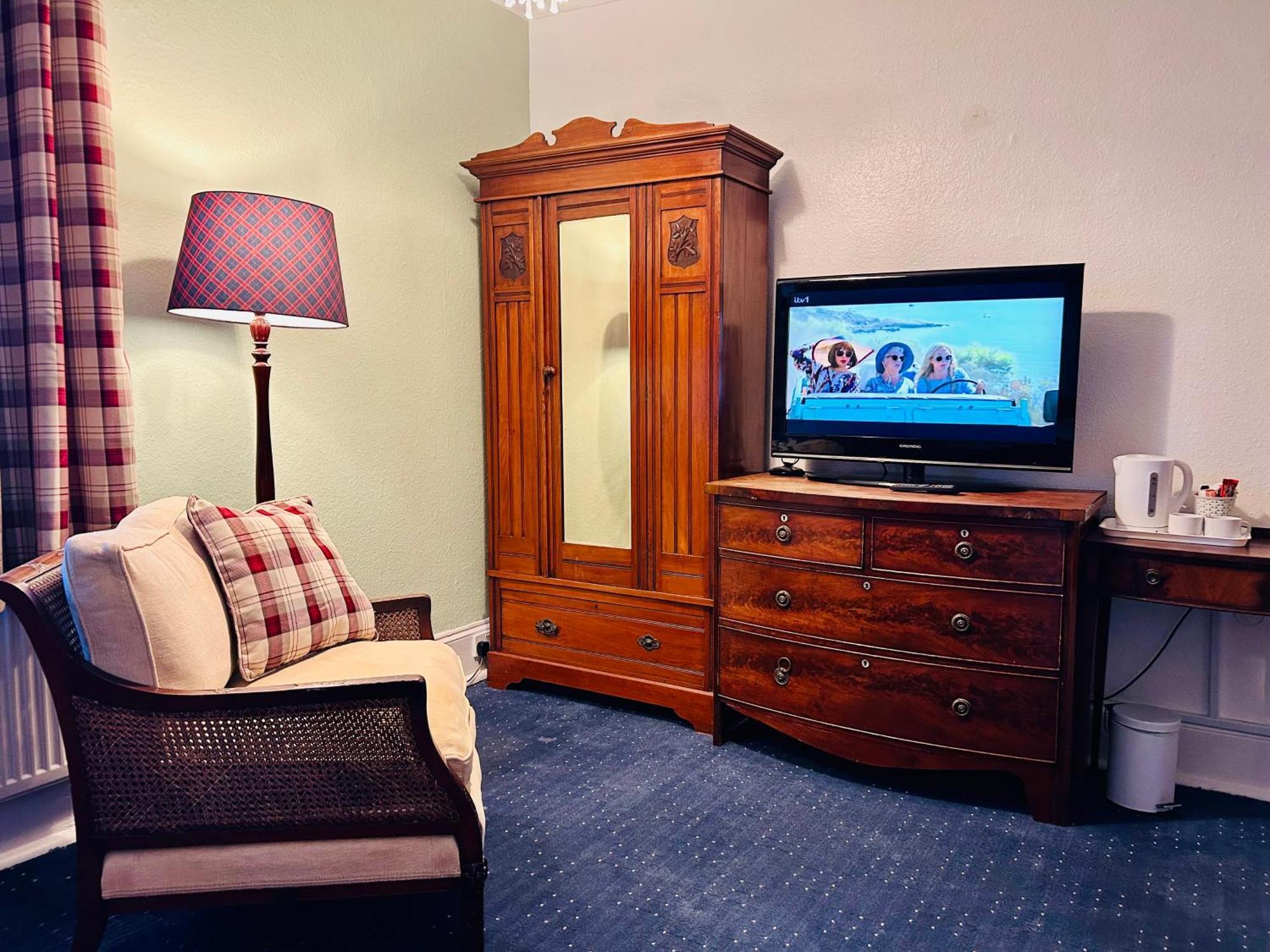 Clarence Quarters Self-catering *