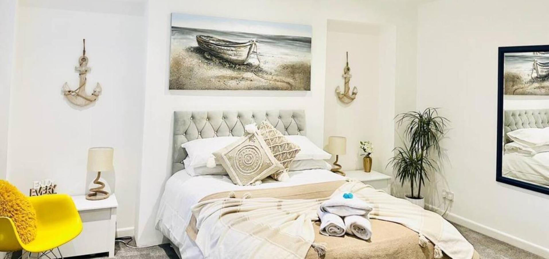 Apartment Stunning 3 Double Bedroom Front Portsmouth