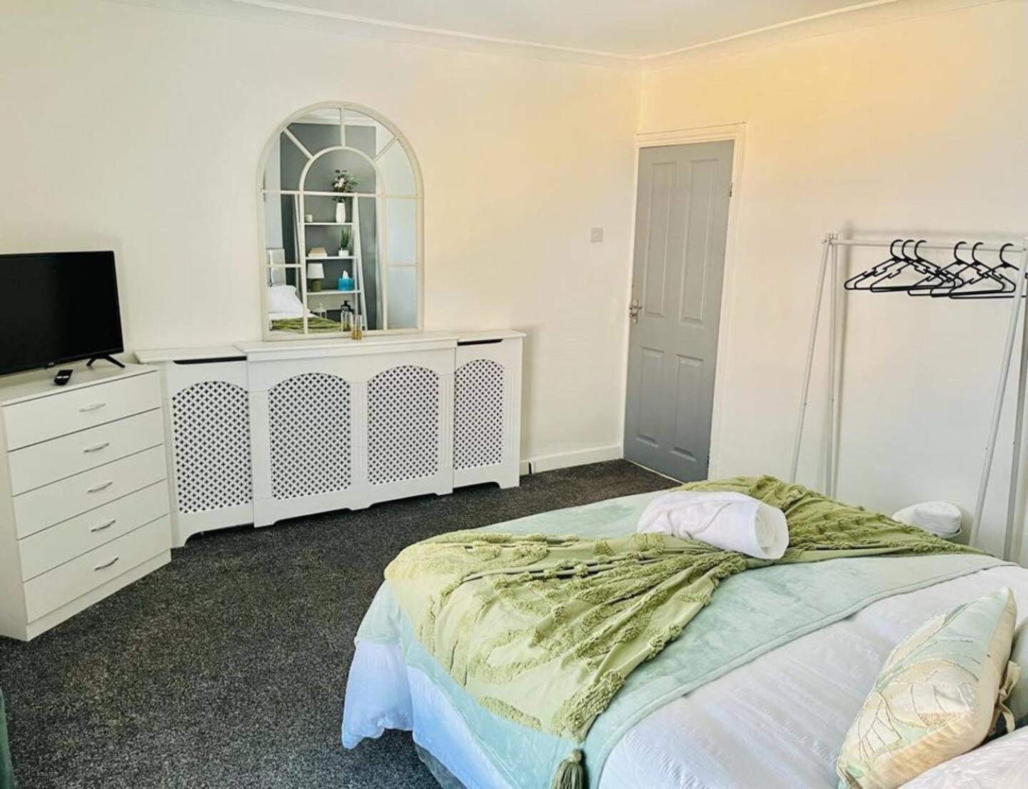 Alver House * Portsmouth