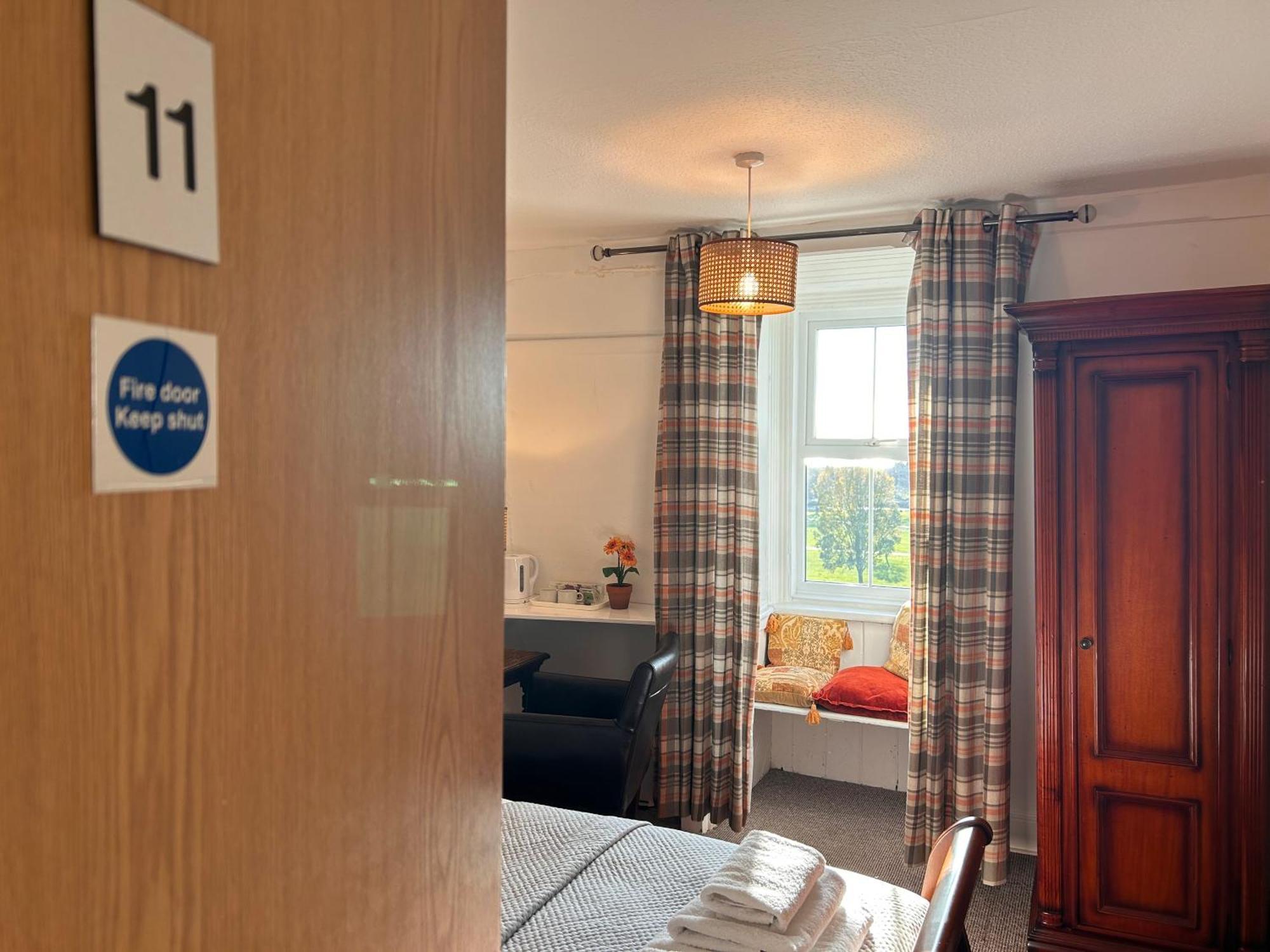 Clarence Quarters Self-catering Aparthotel