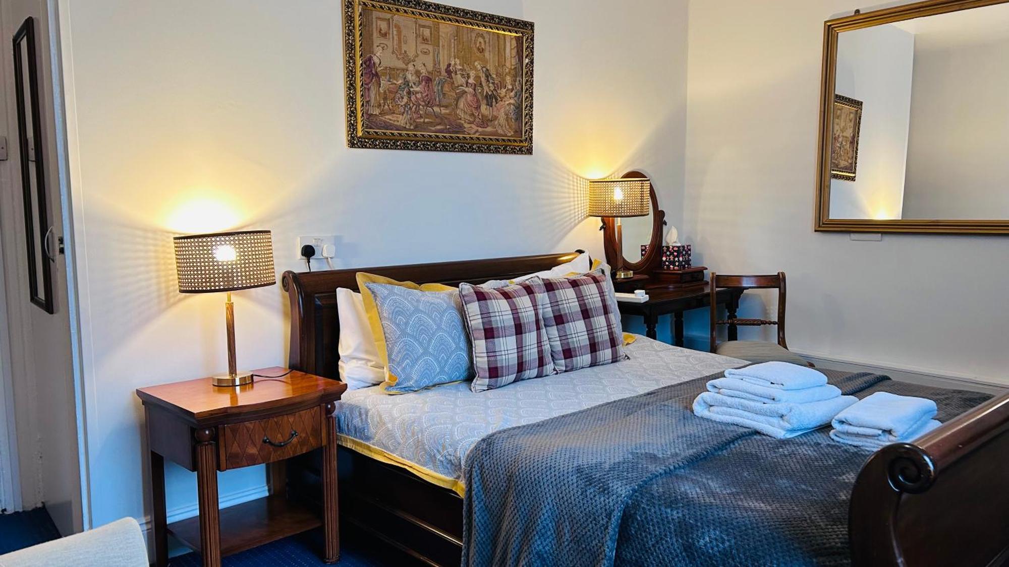 Aparthotel Clarence Quarters Self-catering *