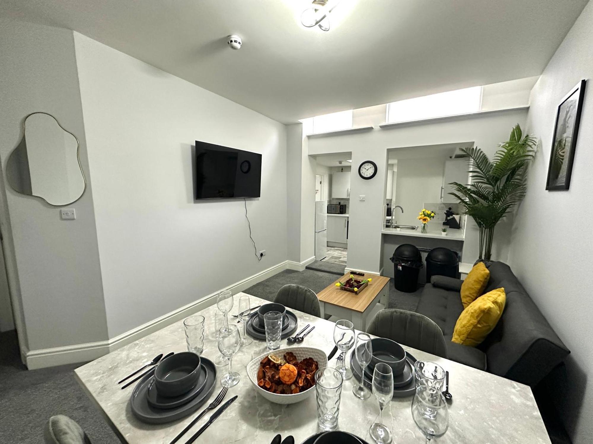 Open Mind - Cosy Flat With 2 Beds Apartment