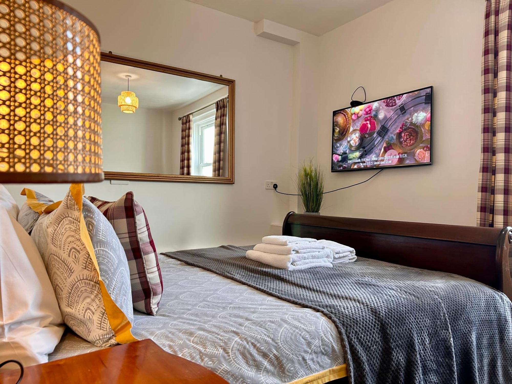 Clarence Quarters Self-catering *