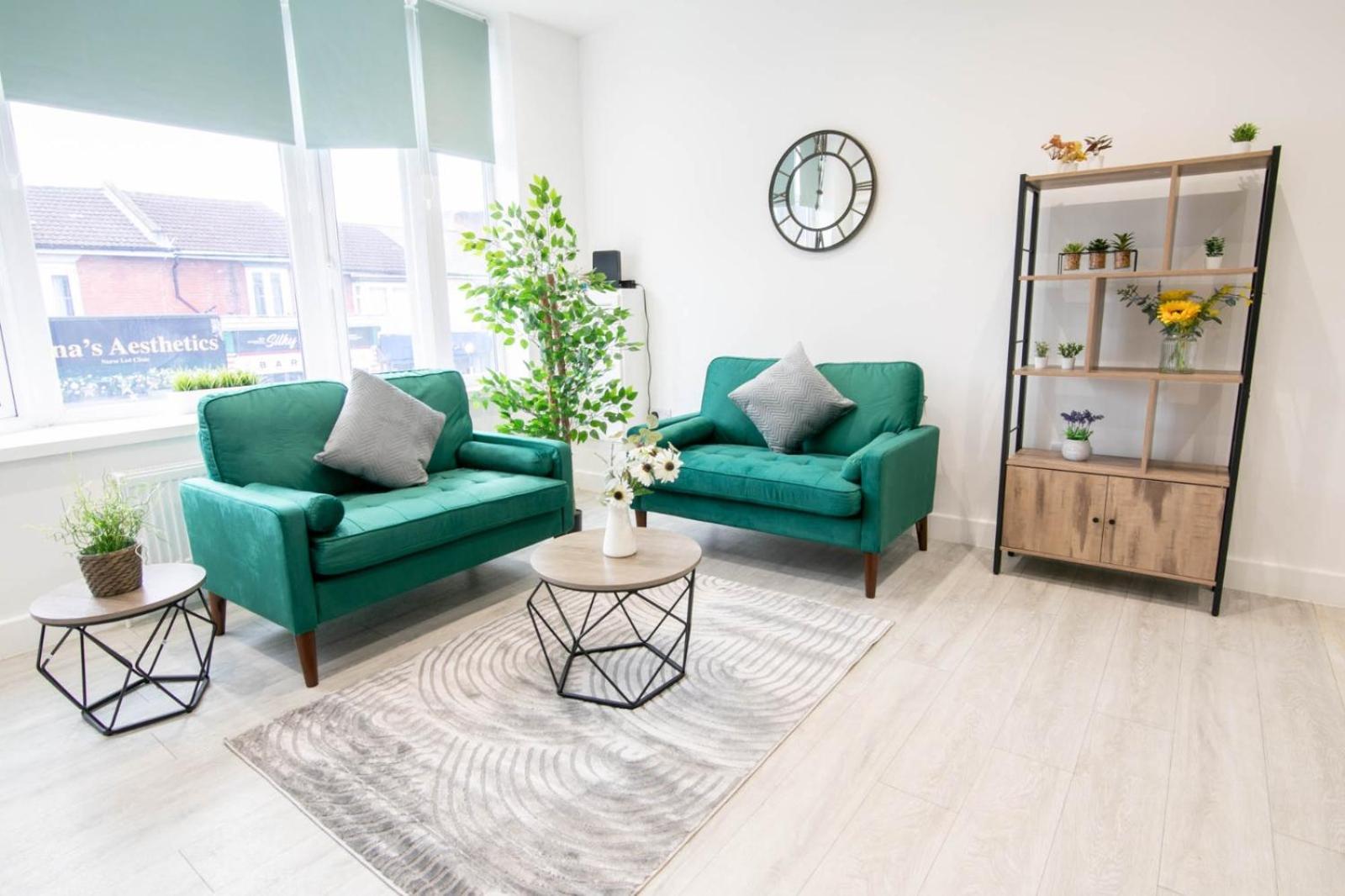 Contemporary 3 Bed In Southsea Apartment