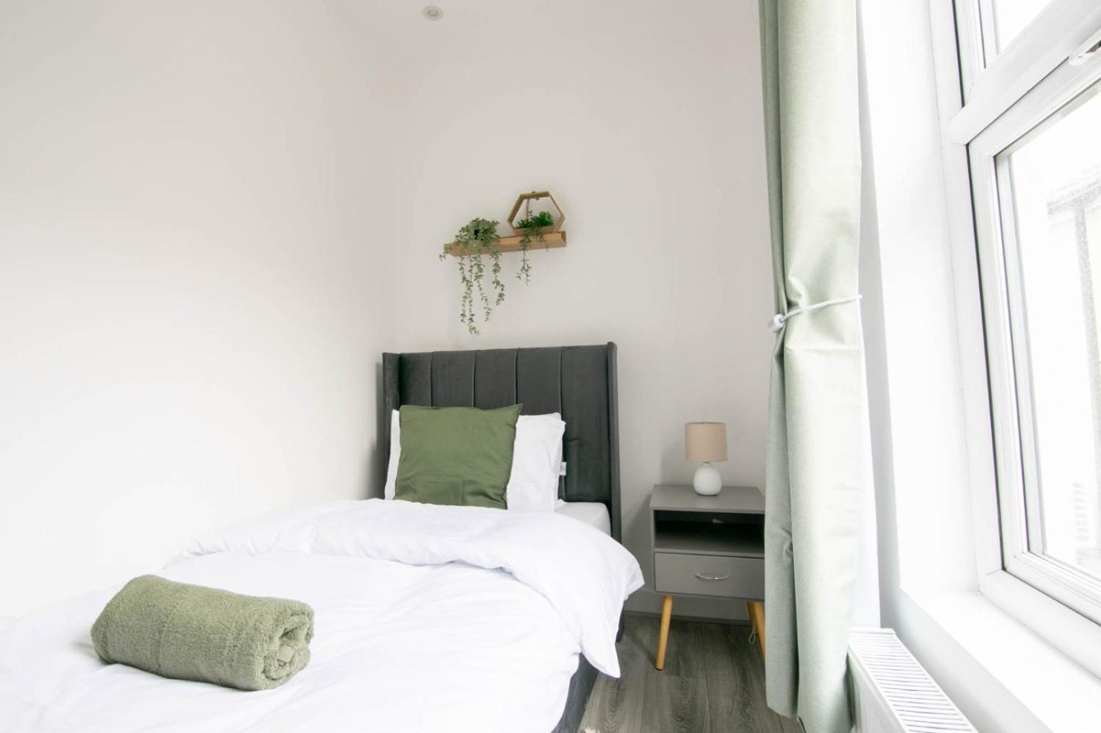 Apartment Contemporary 3 Bed In Southsea