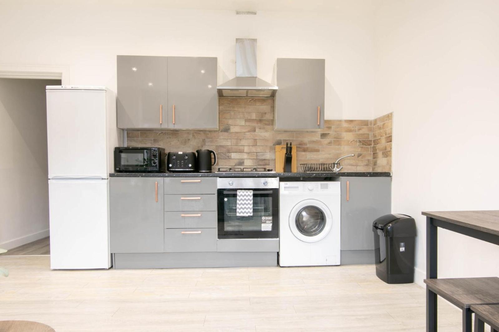 Contemporary 3 Bed In Southsea Portsmouth