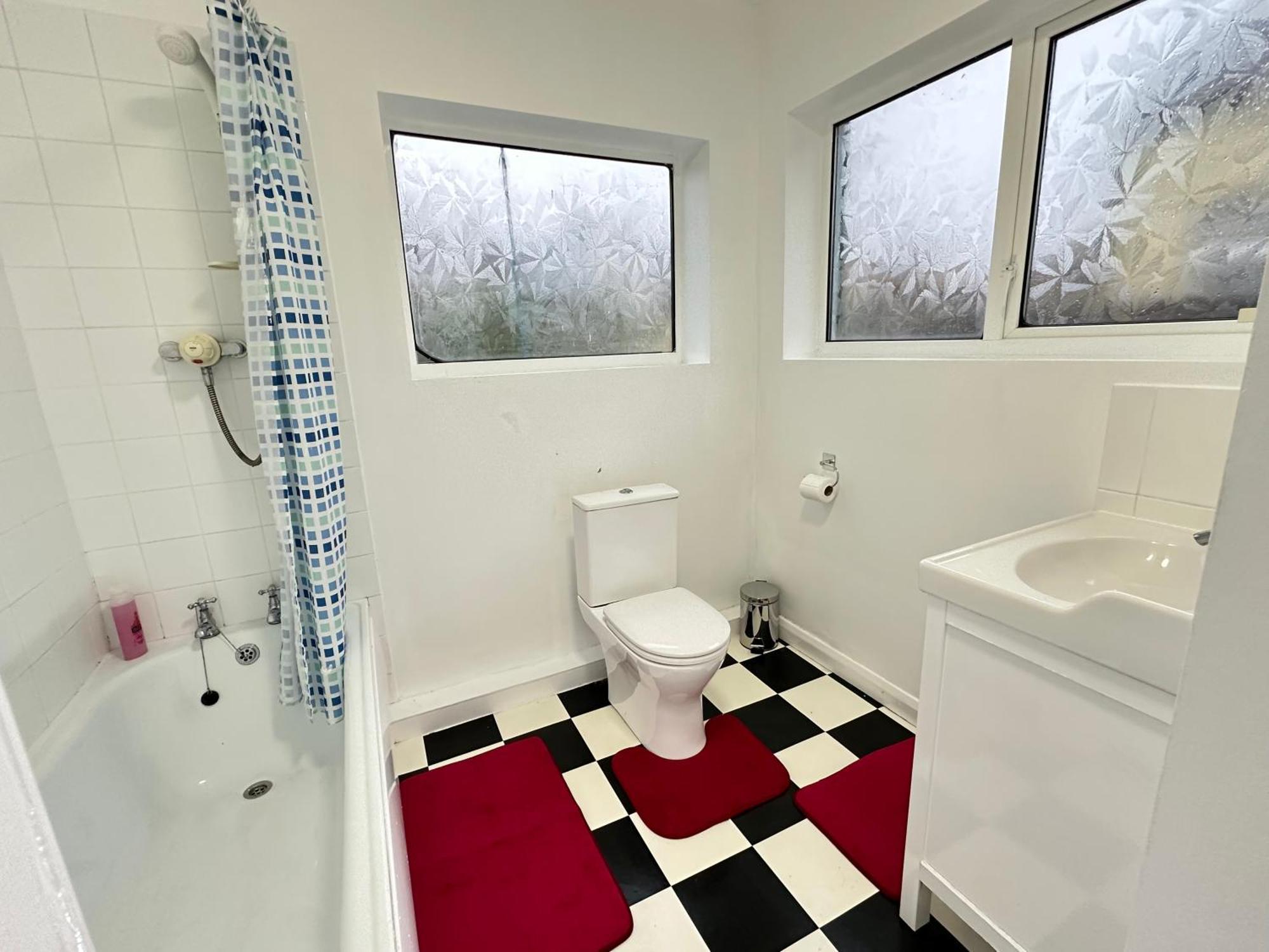 Large Double In - Mayhall Rd Portsmouth