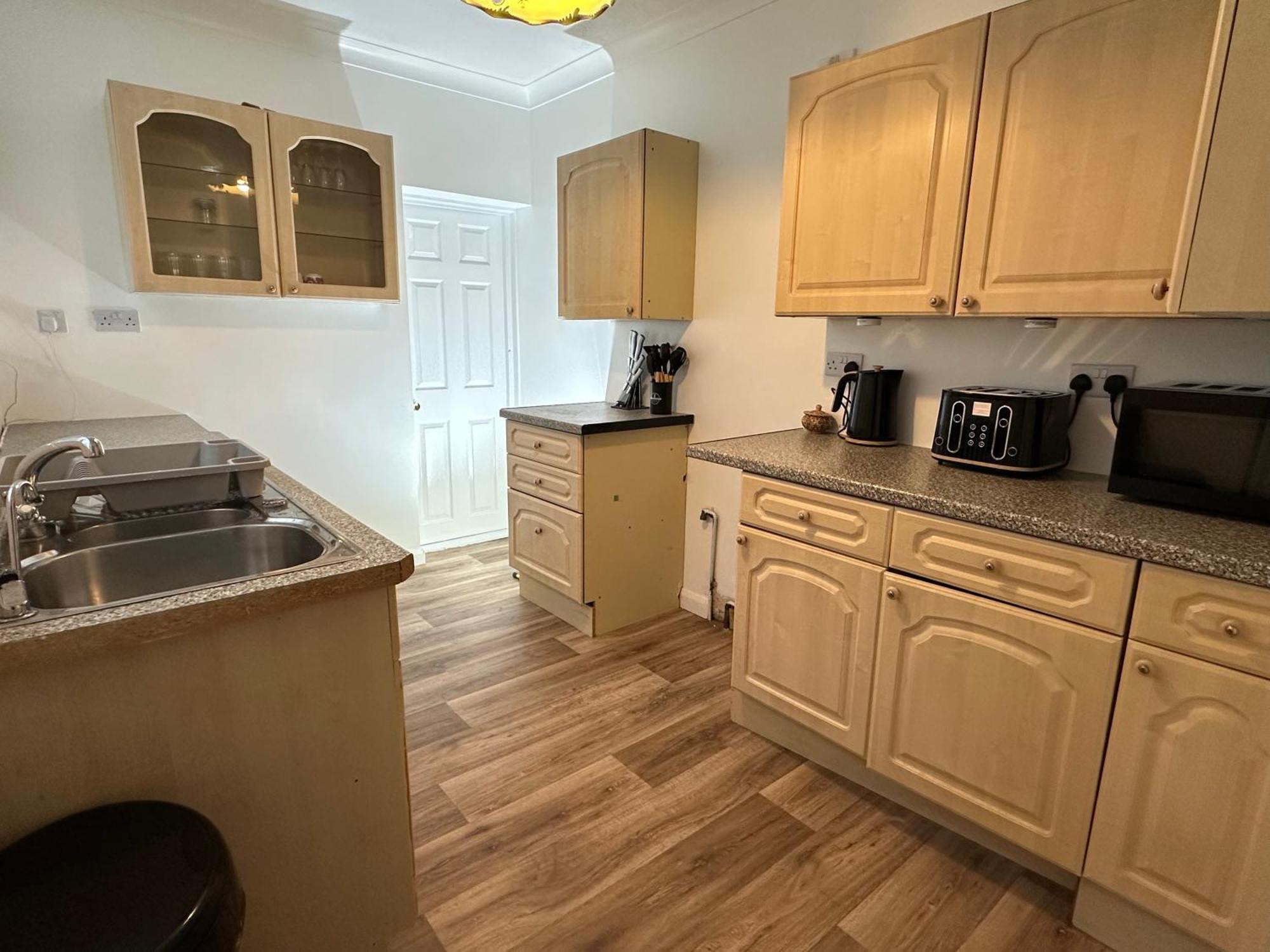 Large Double In - Mayhall Rd *