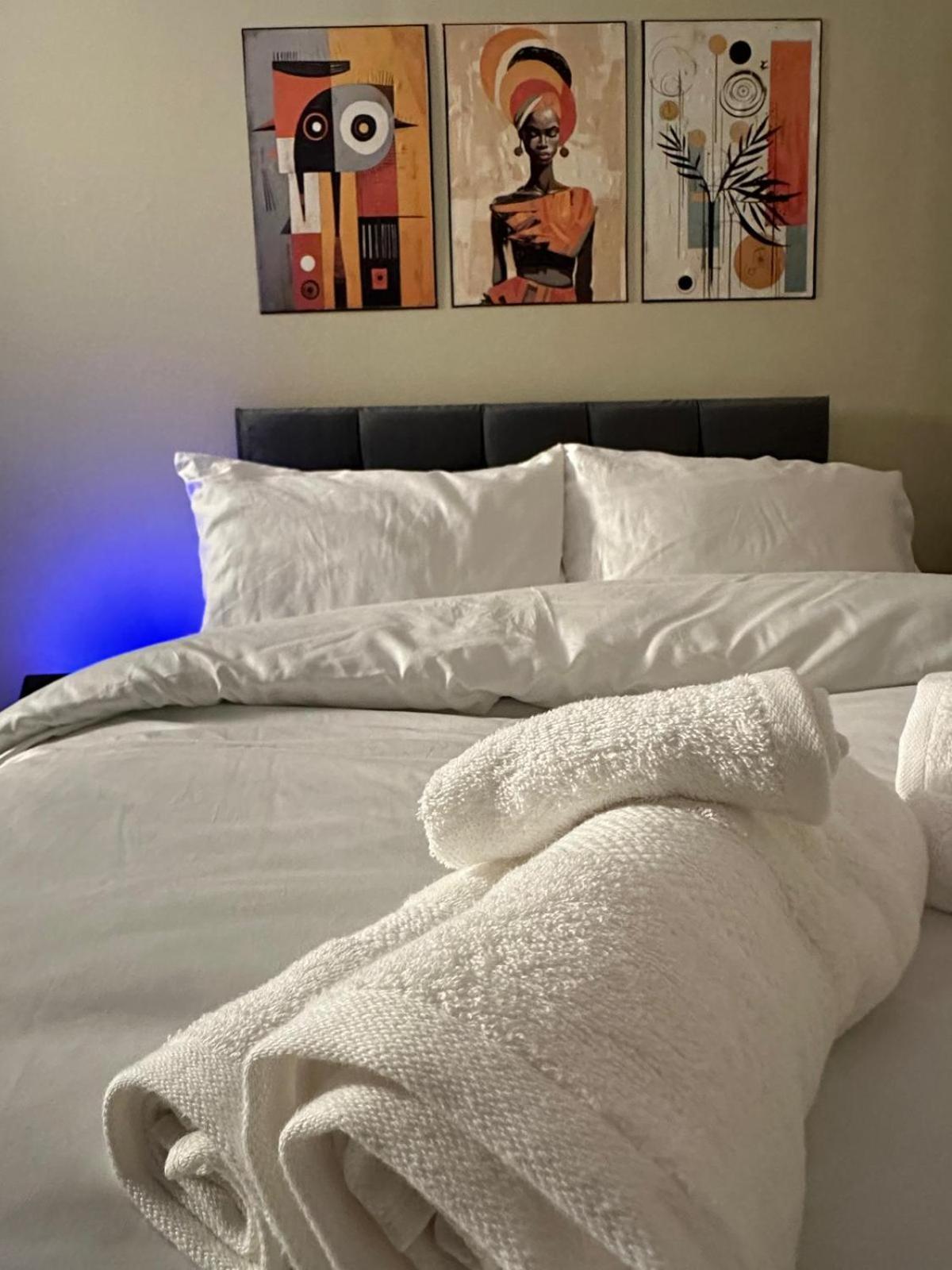 A Cozy In A Well Furnished Close To The Sea Front And Gun Wharf And Land Marks * Portsmouth