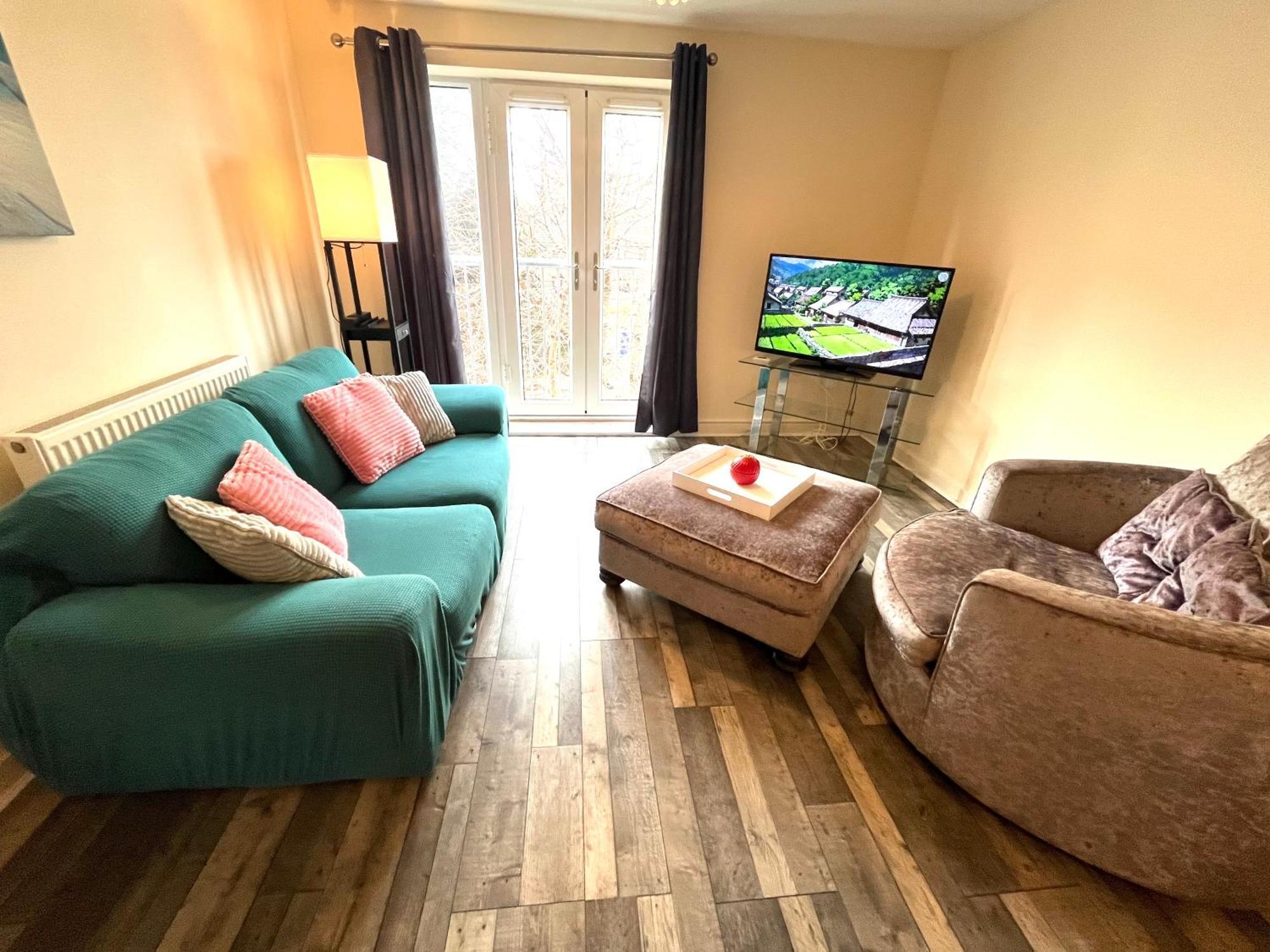 Spacious Two Bedrooms For Business And Apartment Portsmouth