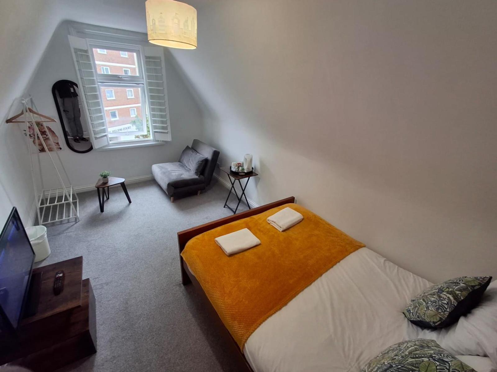 By The Sea, Aparthotel Portsmouth