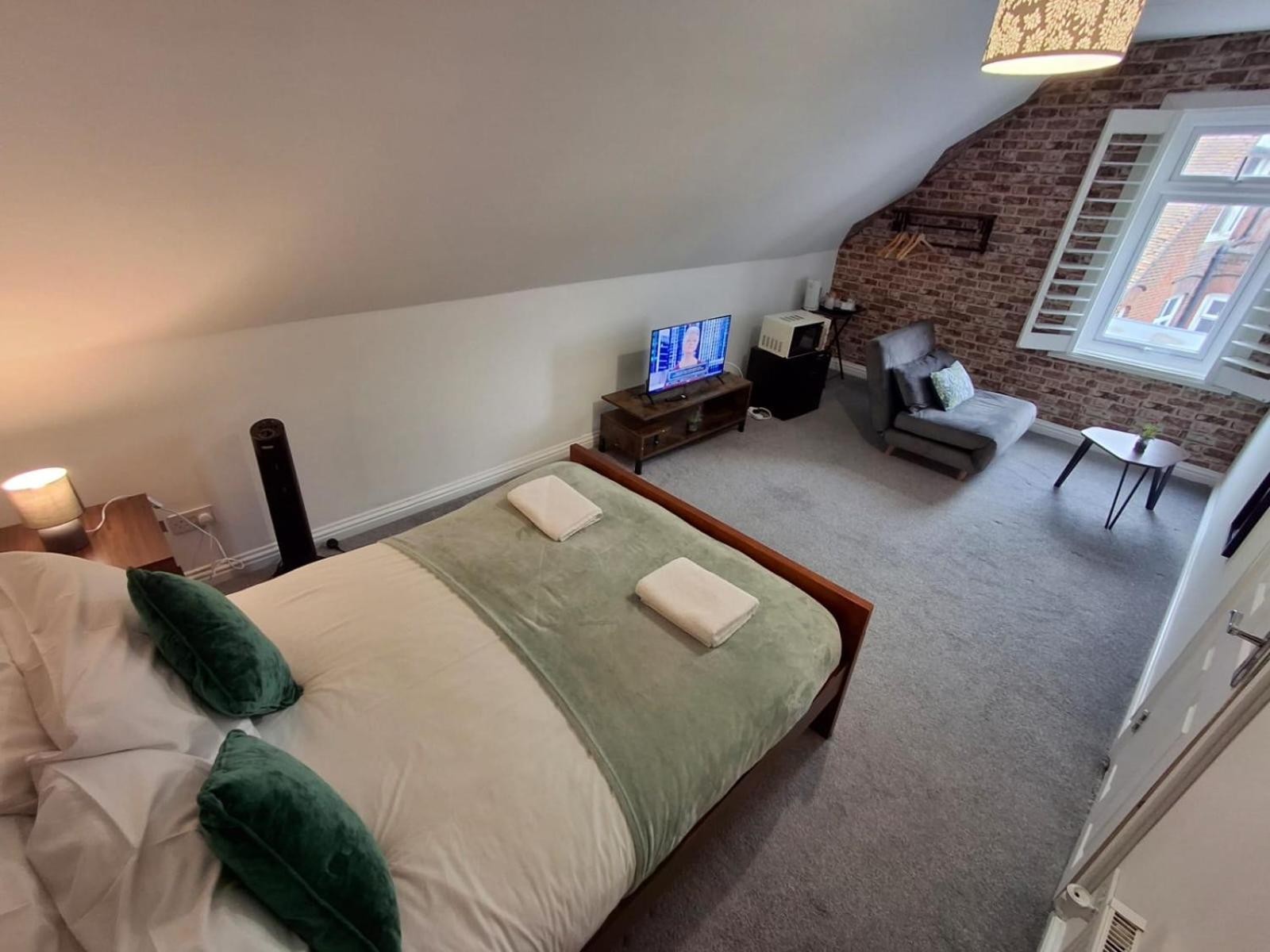 Aparthotel By The Sea, Portsmouth