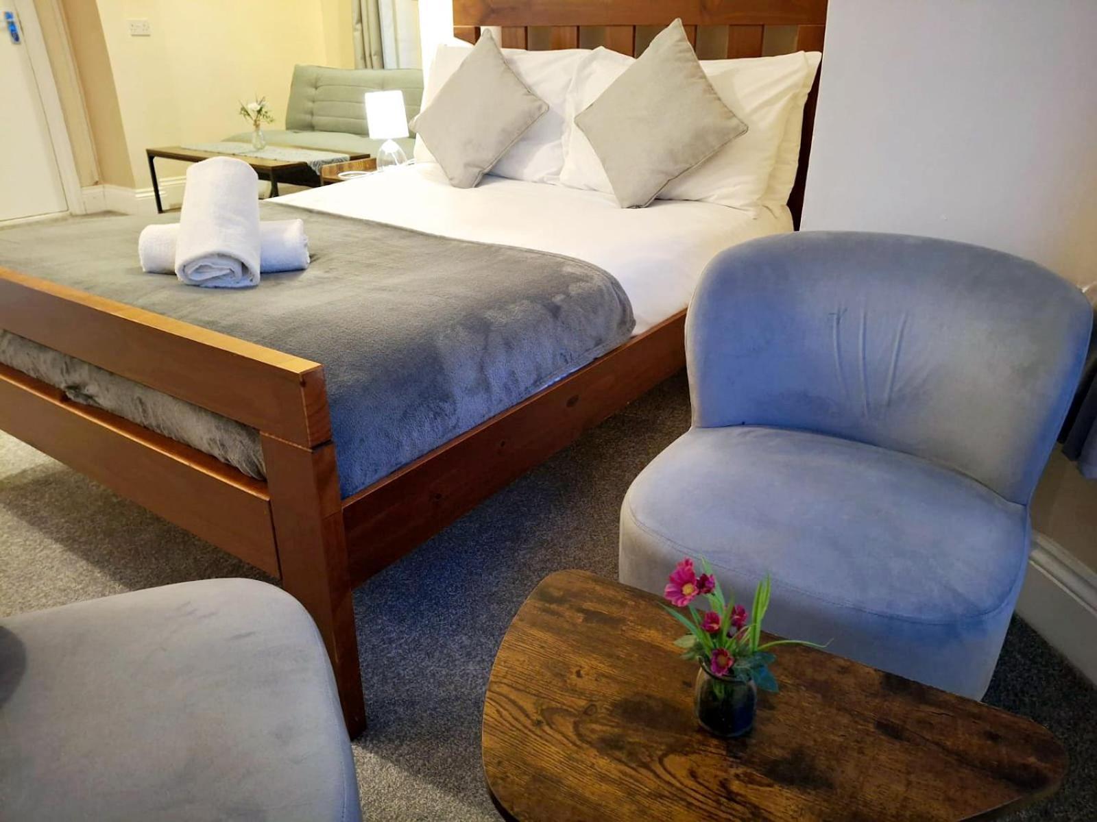 By The Sea, - En With Or Without Sea View Hotel *