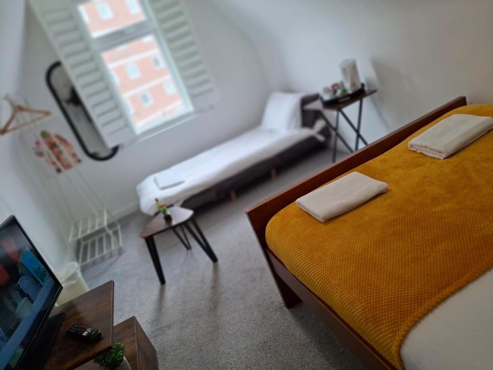 Aparthotel By The Sea, Portsmouth